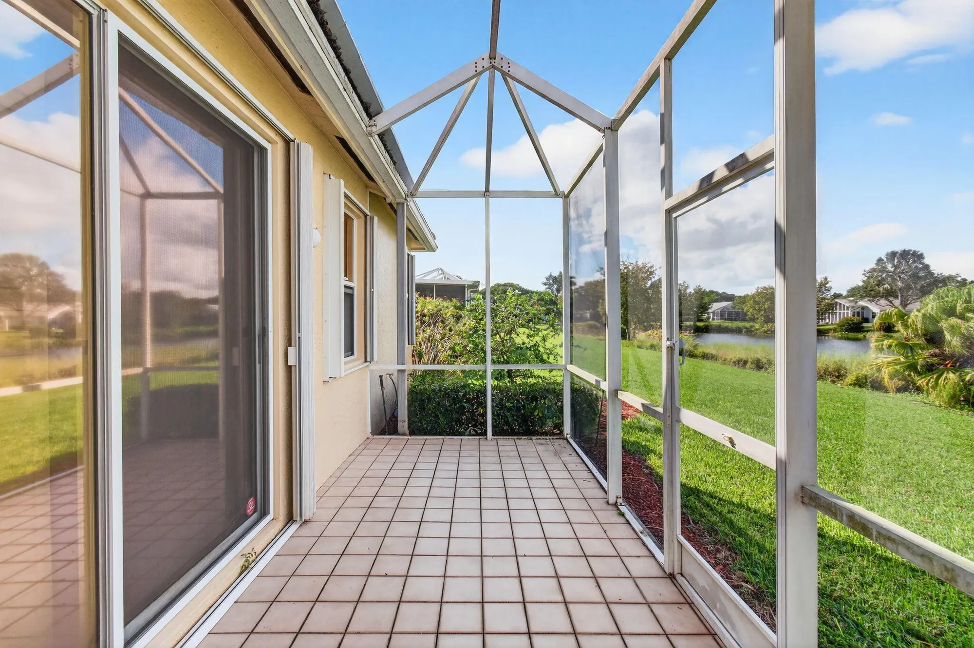 Property Slideshow image 59 of 67 | 10845 royal caribbean cir, Boynton Beach, FL, 33437