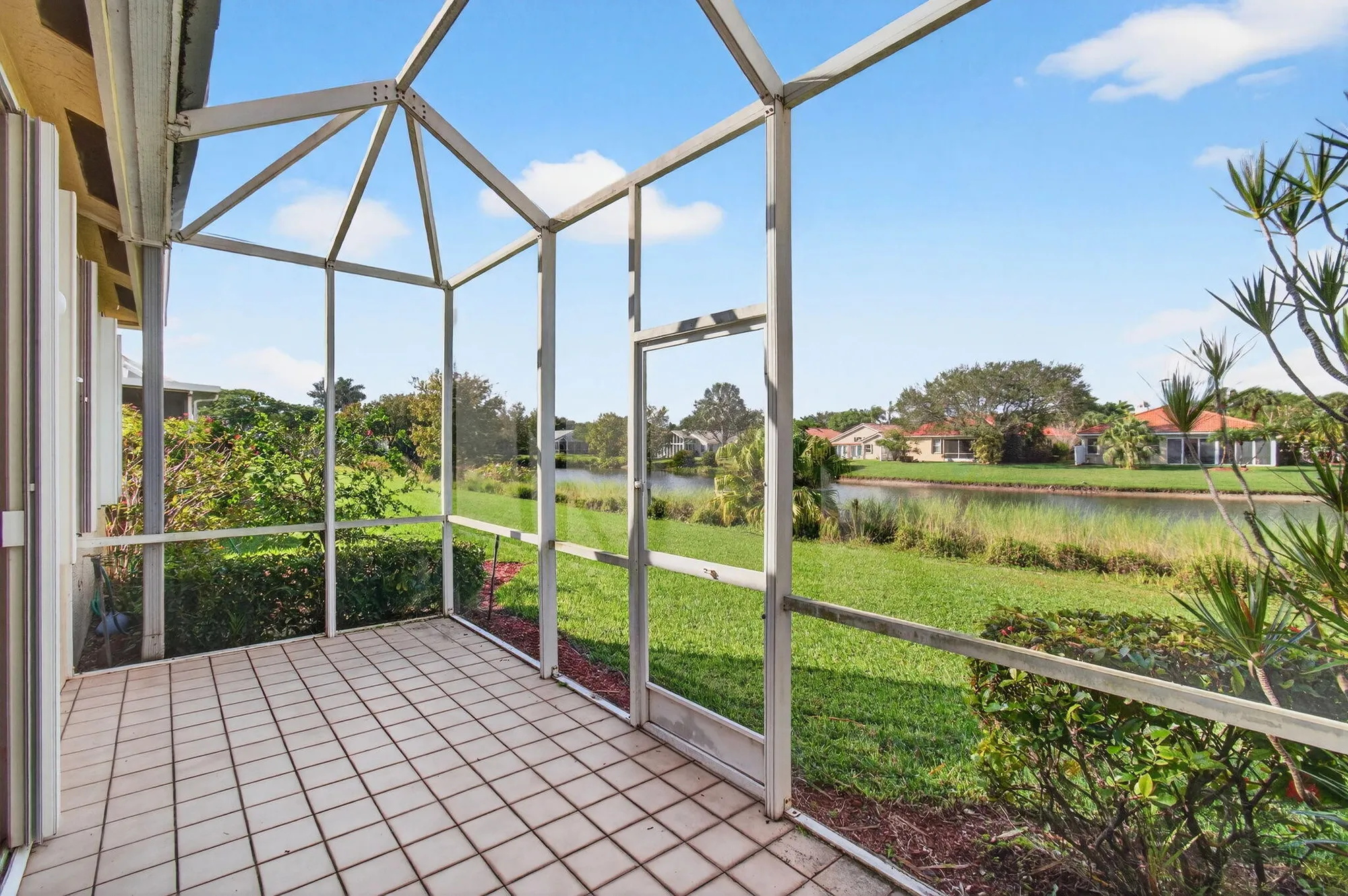 Property Slideshow image 57 of 67 | 10845 royal caribbean cir, Boynton Beach, FL, 33437