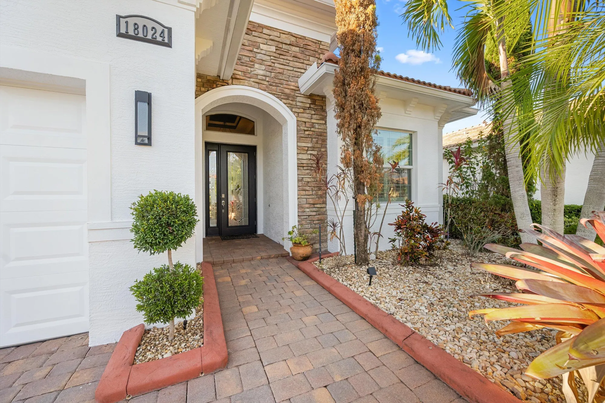 Property Slideshow image 9 of 50 | 18024 sw cosenza way, Port Saint Lucie, FL, 34986