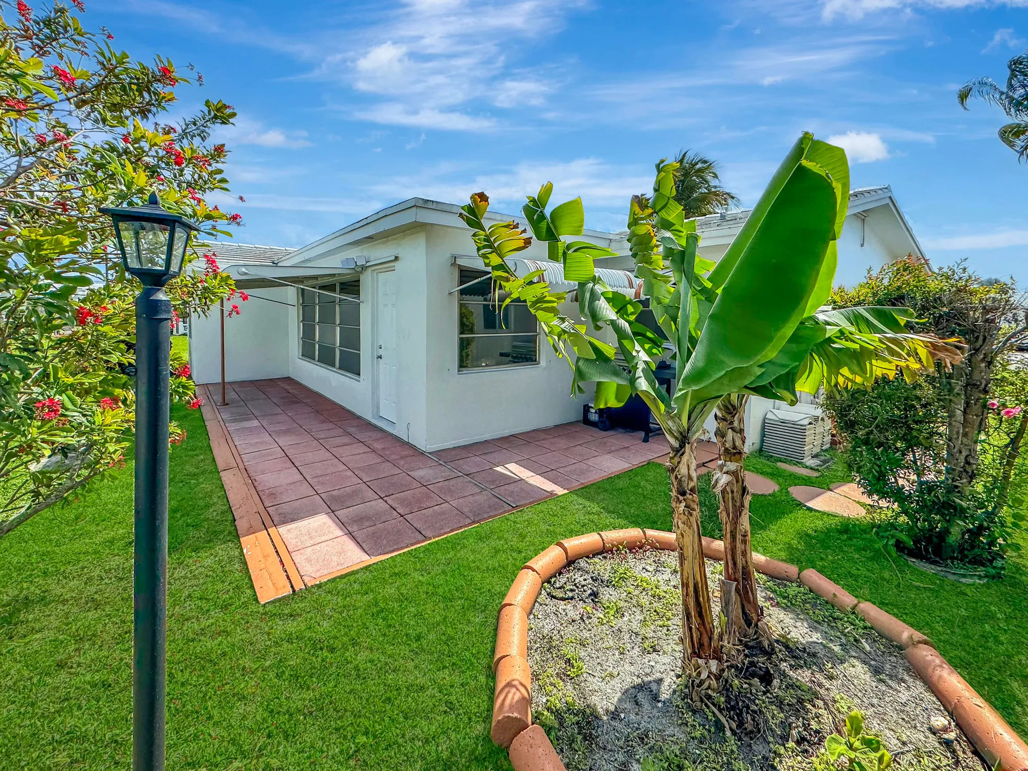 Property Slideshow image 7 of 29 | 121 nw 31st ct, Pompano Beach, FL, 33064