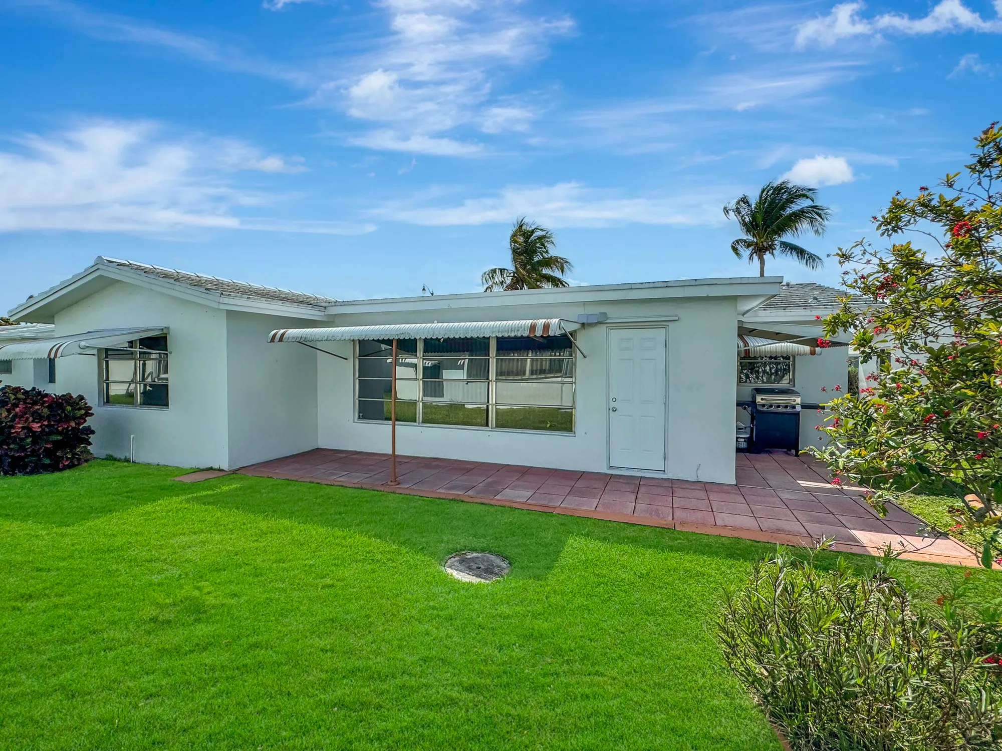 Property Slideshow image 5 of 29 | 121 nw 31st ct, Pompano Beach, FL, 33064