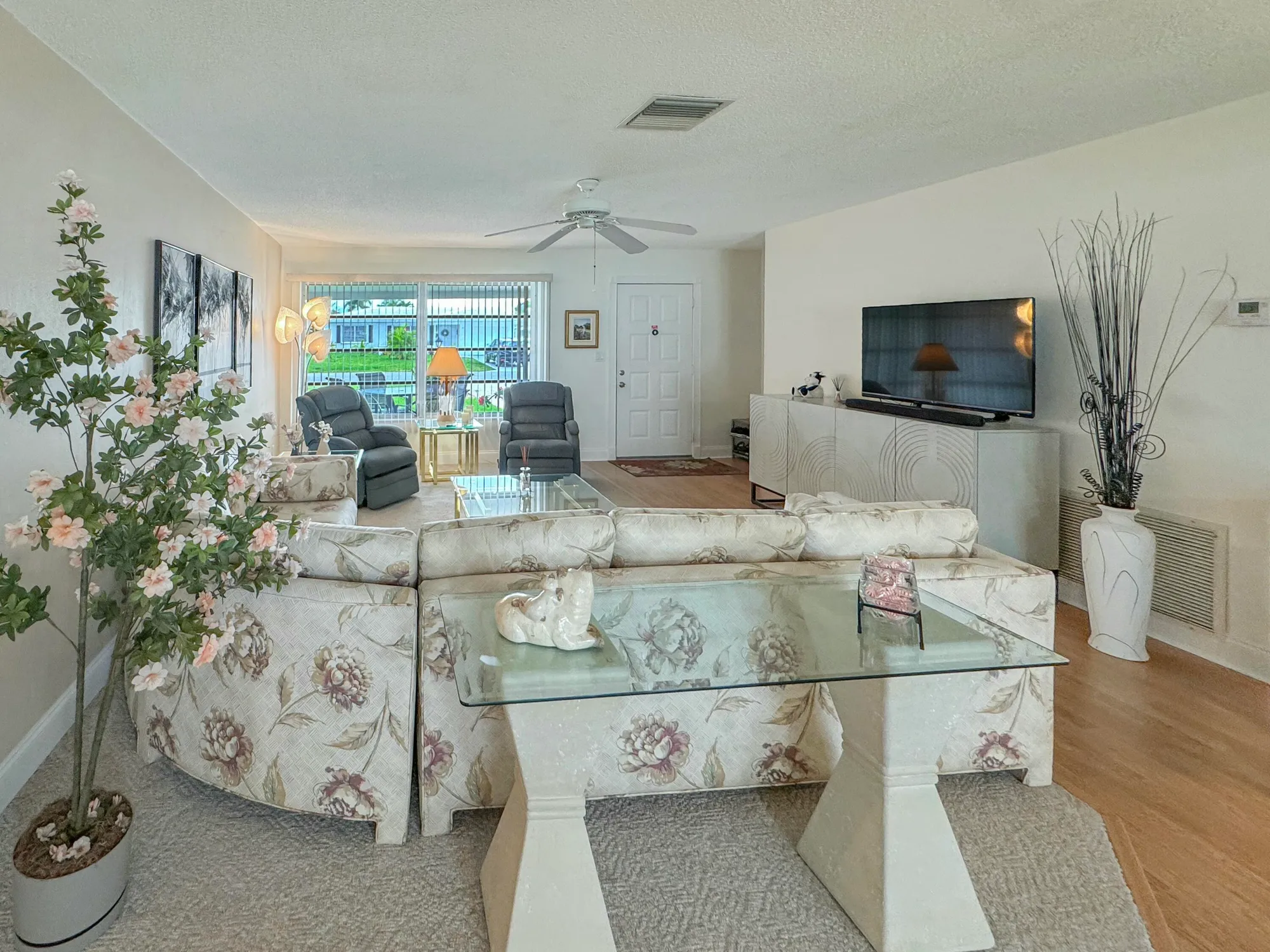 Property Slideshow image 13 of 29 | 121 nw 31st ct, Pompano Beach, FL, 33064