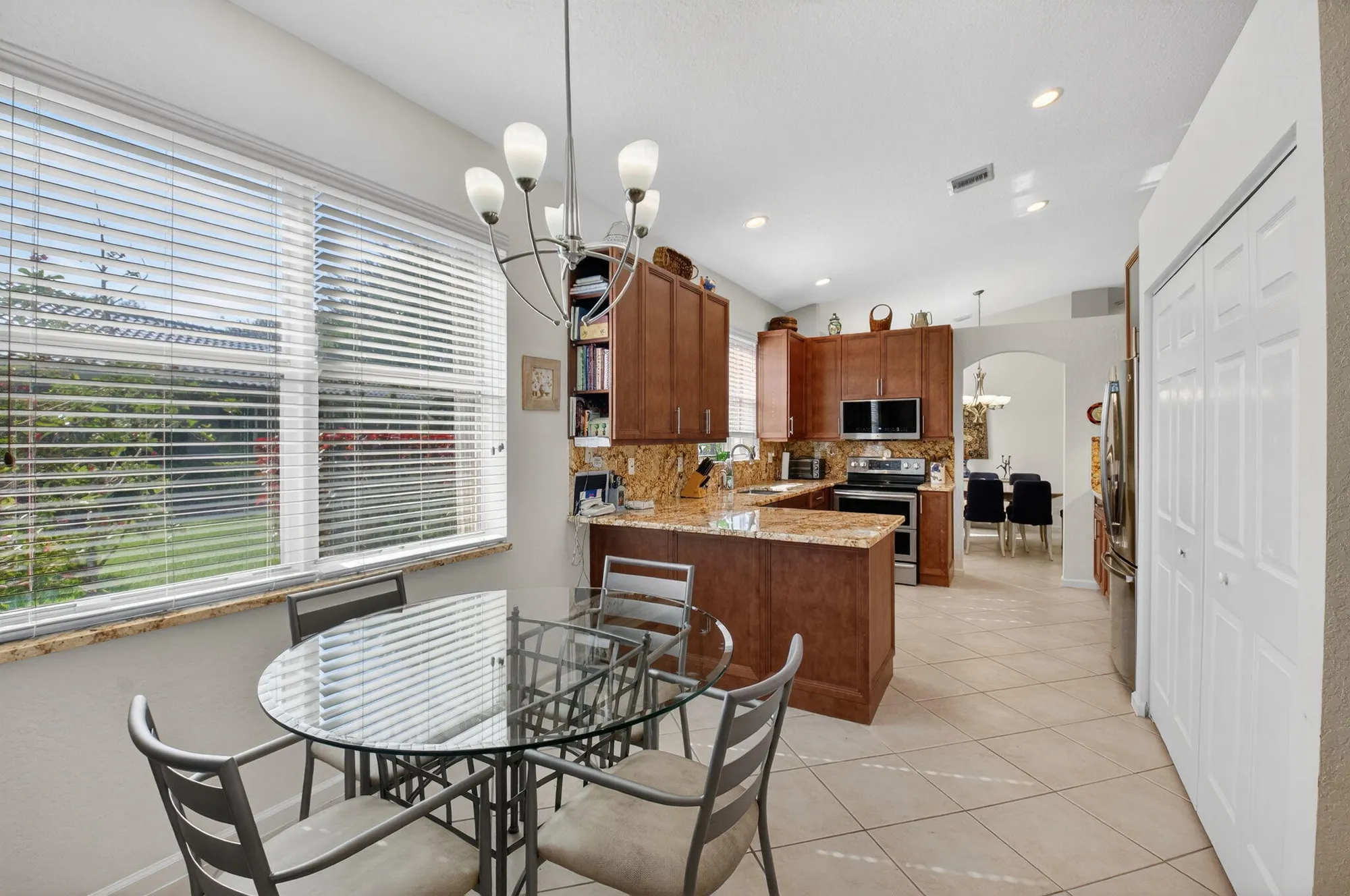 Property Slideshow image 20 of 81 | 10398 gold leaf dr, Boynton Beach, FL, 33437