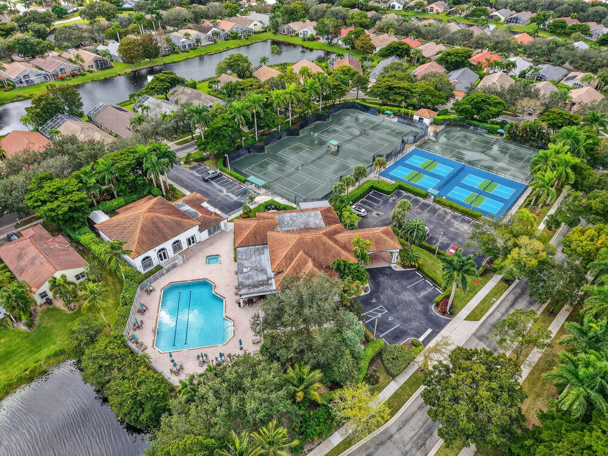 Property Slideshow image 70 of 81 | 10398 gold leaf dr, Boynton Beach, FL, 33437