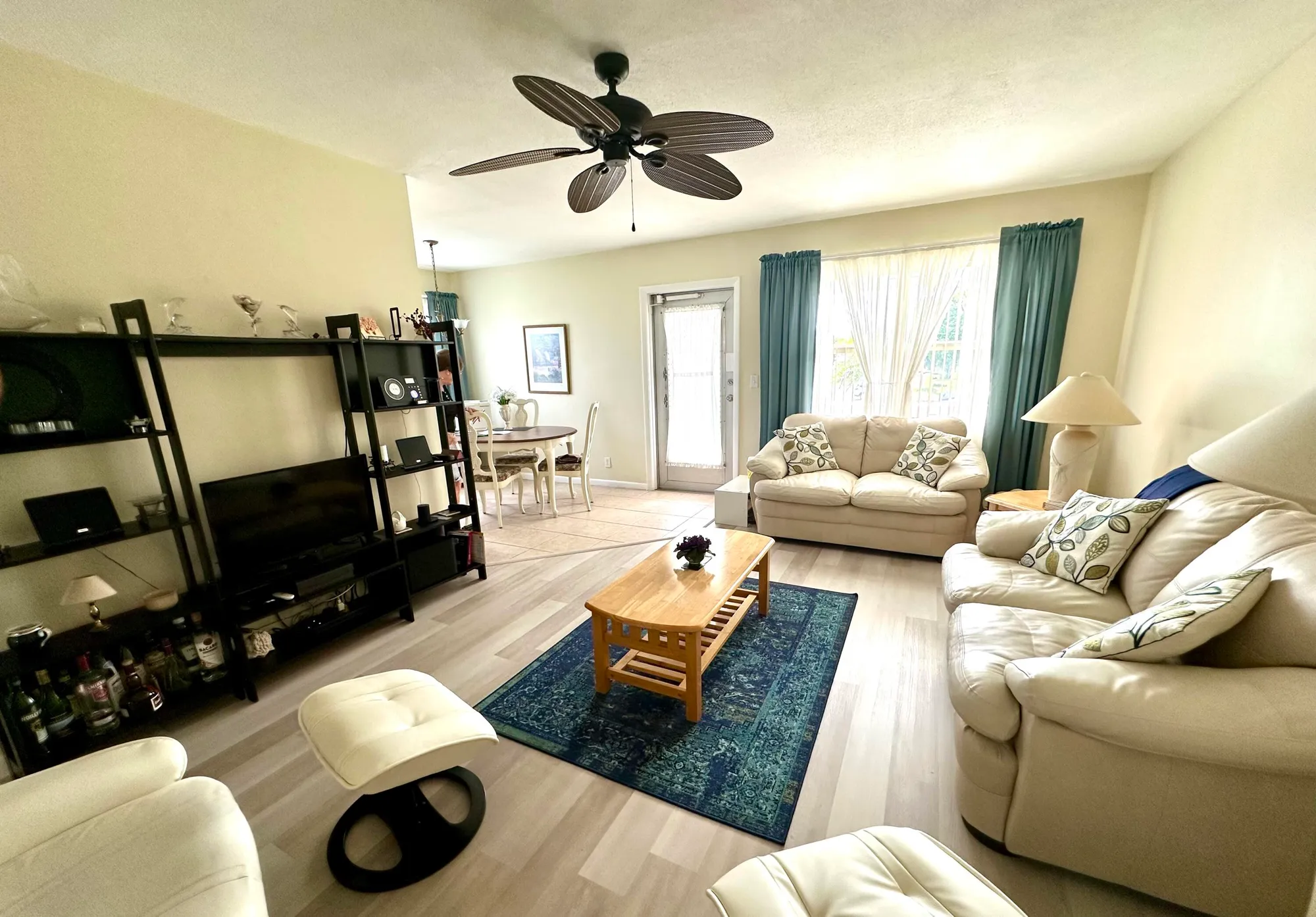 Property Slideshow image 4 of 14 | 160 coventry g, West Palm Beach, FL, 33417