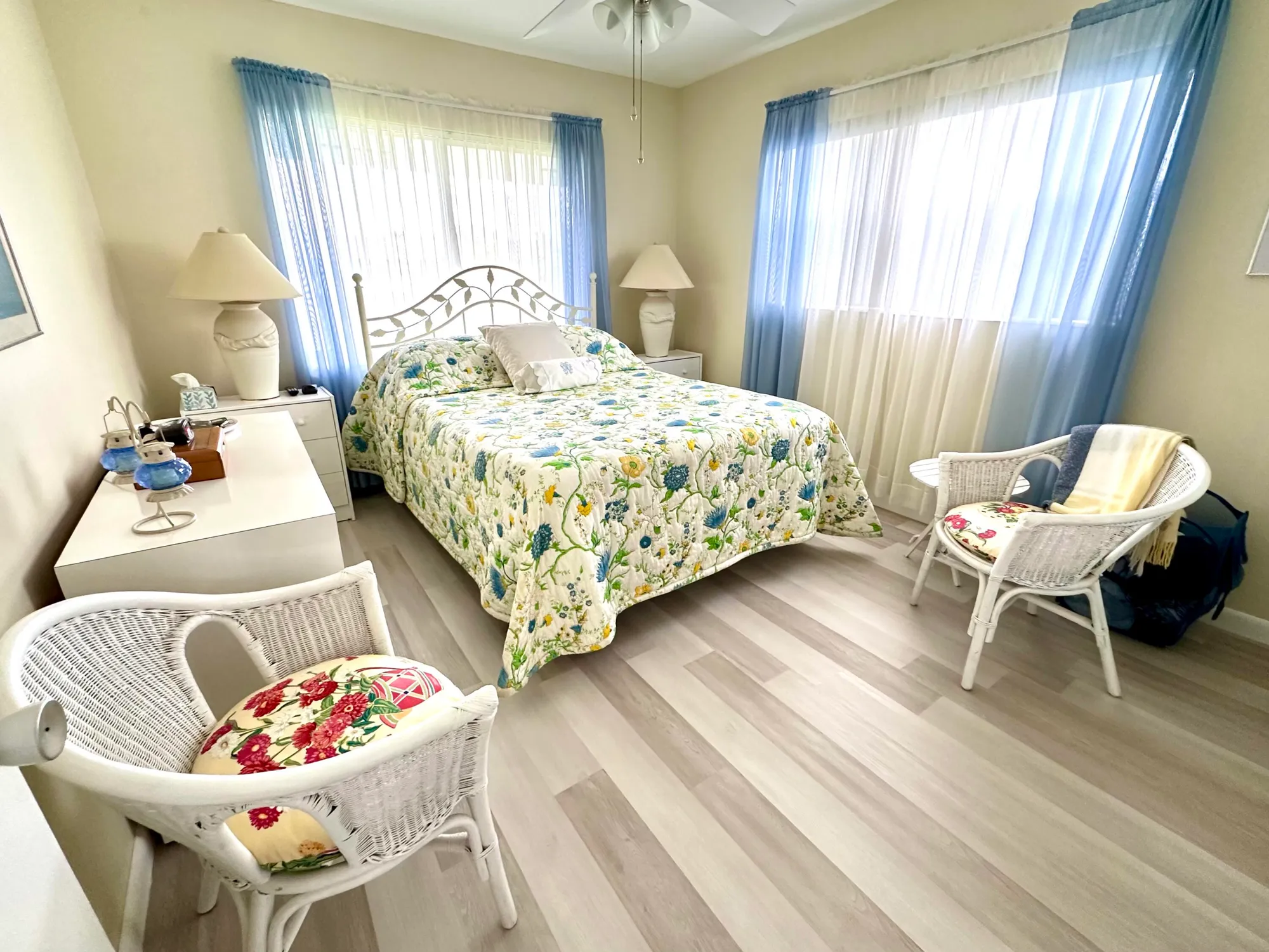 Property Slideshow image 8 of 14 | 160 coventry g, West Palm Beach, FL, 33417