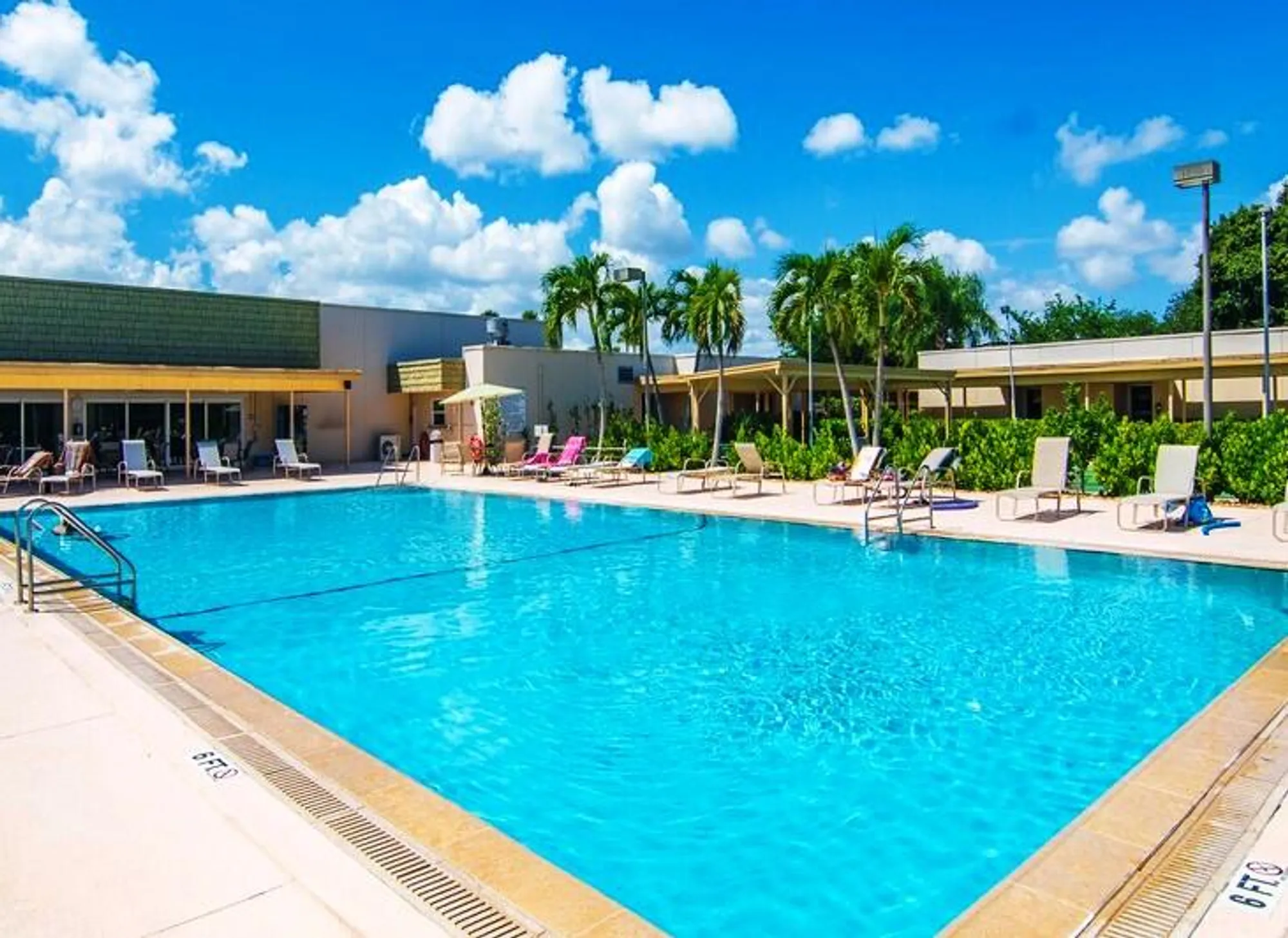 Property Slideshow image 1 of 40 | 21 vista gardens trl apt 104, Vero Beach, FL, 32962