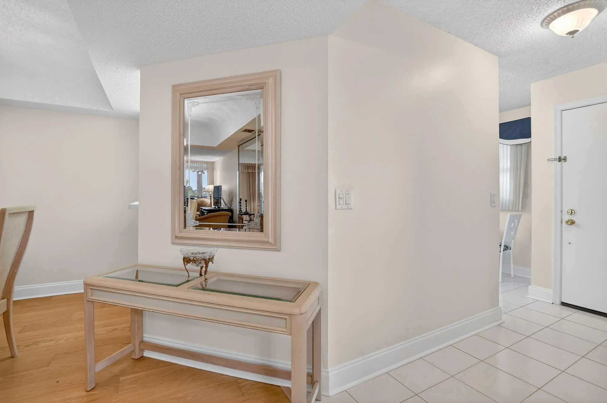 Property Slideshow image 9 of 43 | 23249 barwood ln 405, Boca Raton, FL, 33428