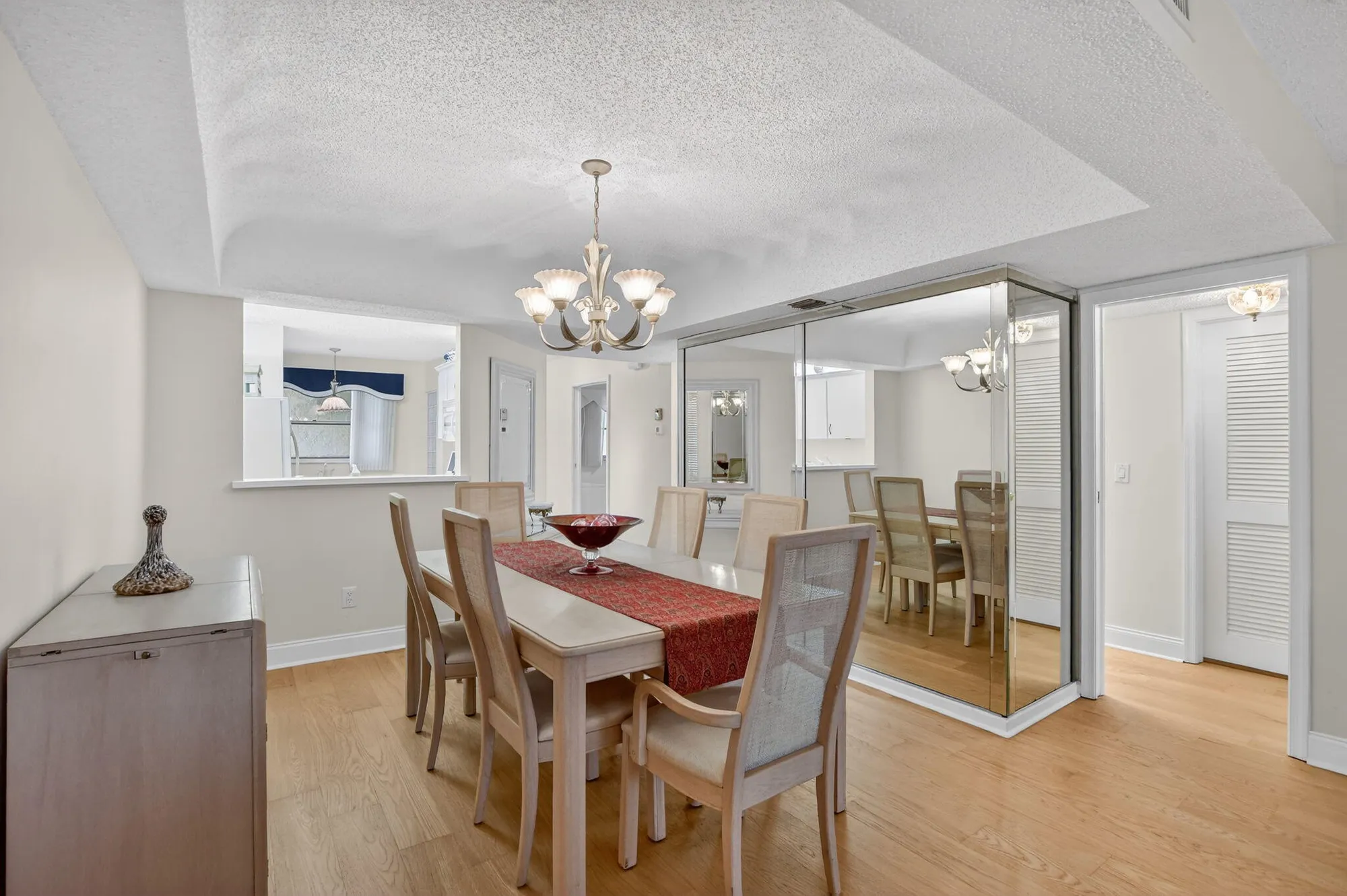 Property Slideshow image 12 of 43 | 23249 barwood ln 405, Boca Raton, FL, 33428