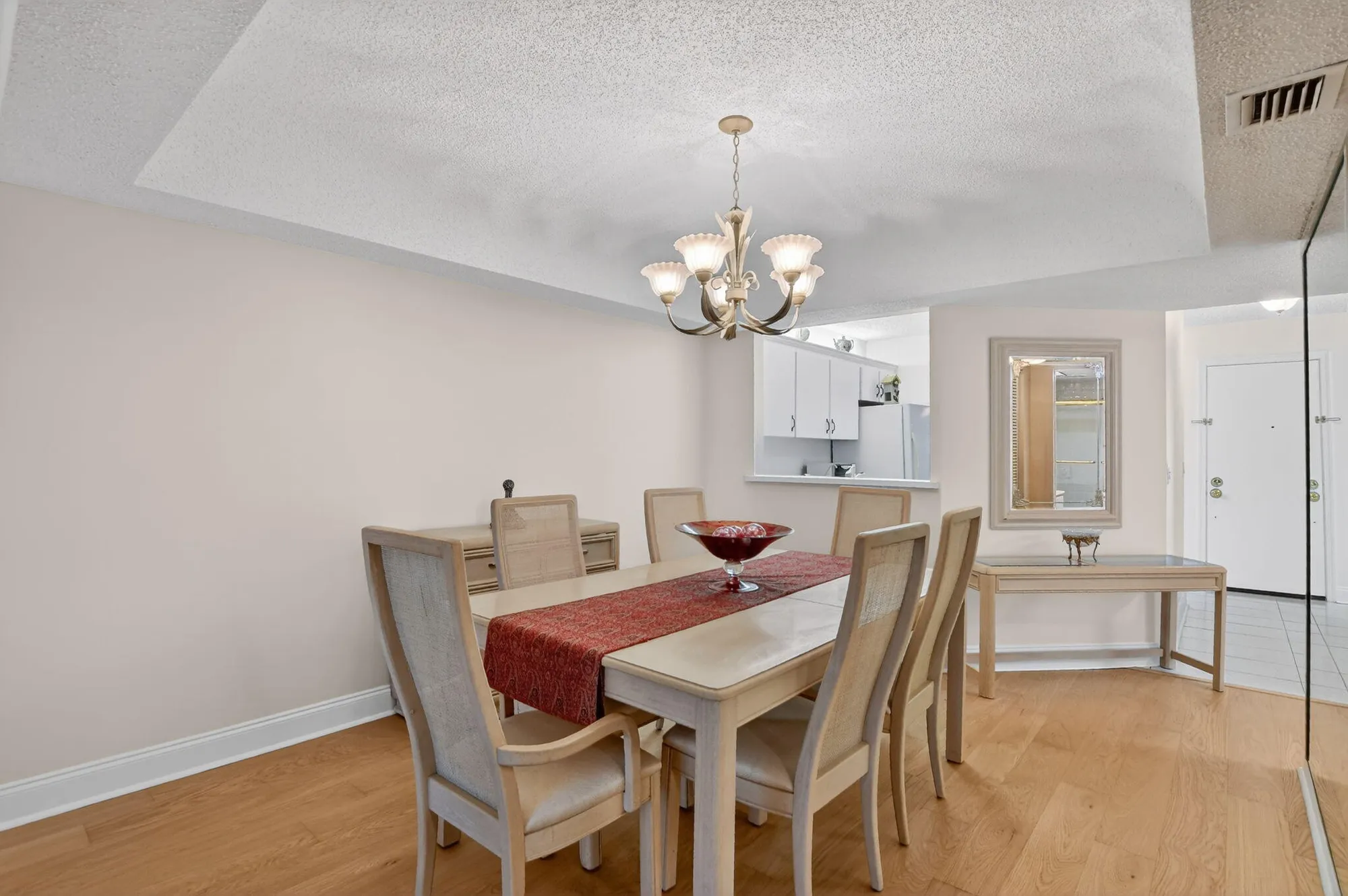 Property Slideshow image 11 of 43 | 23249 barwood ln 405, Boca Raton, FL, 33428