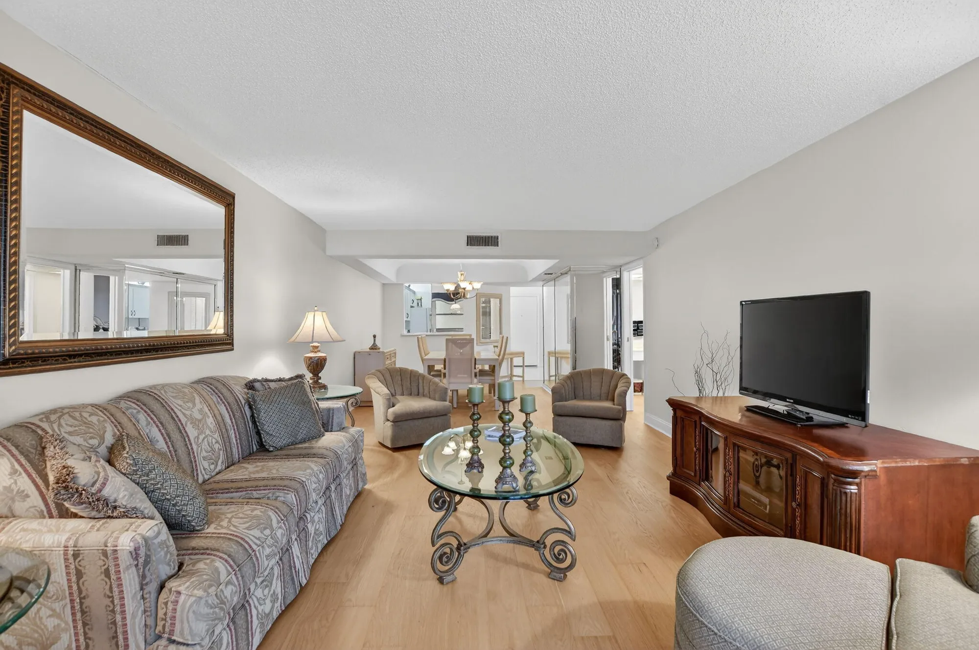 Property Slideshow image 15 of 43 | 23249 barwood ln 405, Boca Raton, FL, 33428