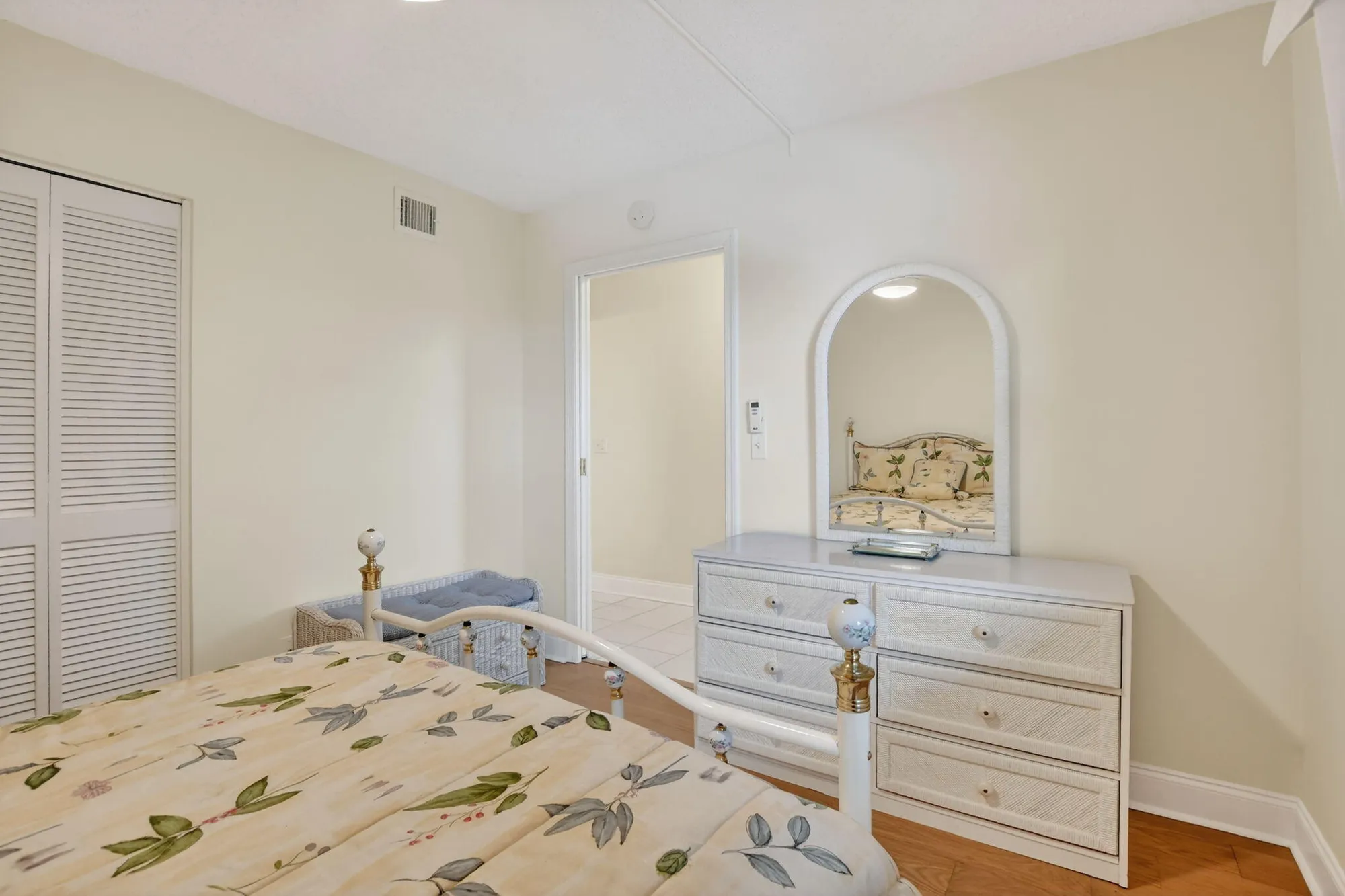 Property Slideshow image 23 of 43 | 23249 barwood ln 405, Boca Raton, FL, 33428