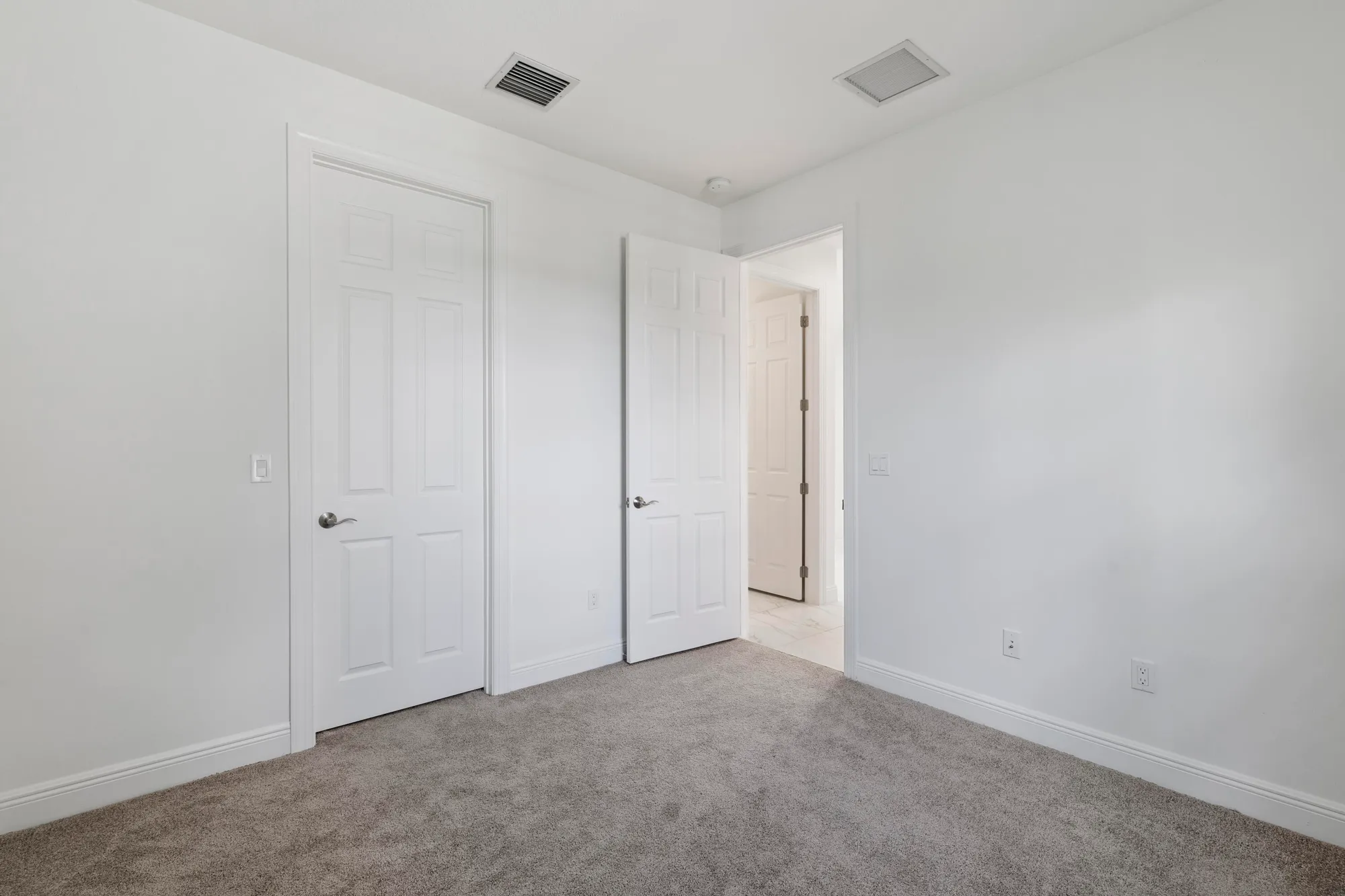 Property Slideshow image 19 of 53 | 26017 sw viterbo way, Port Saint Lucie, FL, 34986