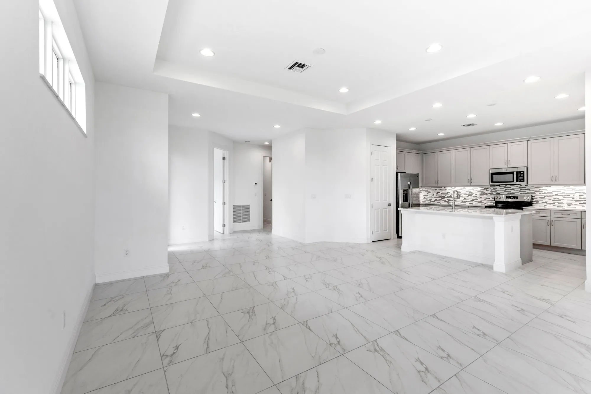 Property Slideshow image 20 of 53 | 26017 sw viterbo way, Port Saint Lucie, FL, 34986