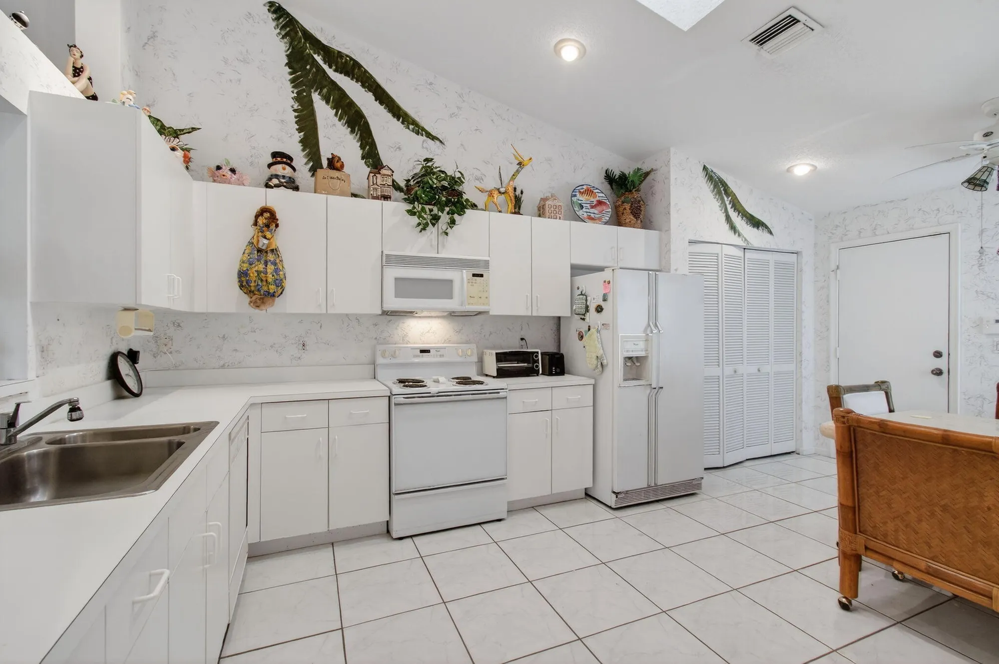 Property Slideshow image 28 of 75 | 6077 brightwater ter, Boynton Beach, FL, 33437
