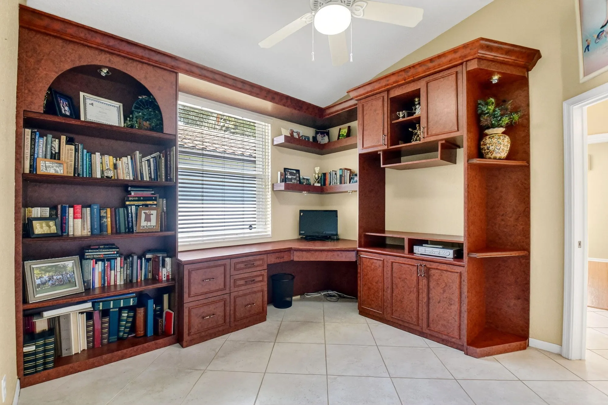 Property Slideshow image 36 of 83 | 9365 vercelli st, Lake Worth, FL, 33467