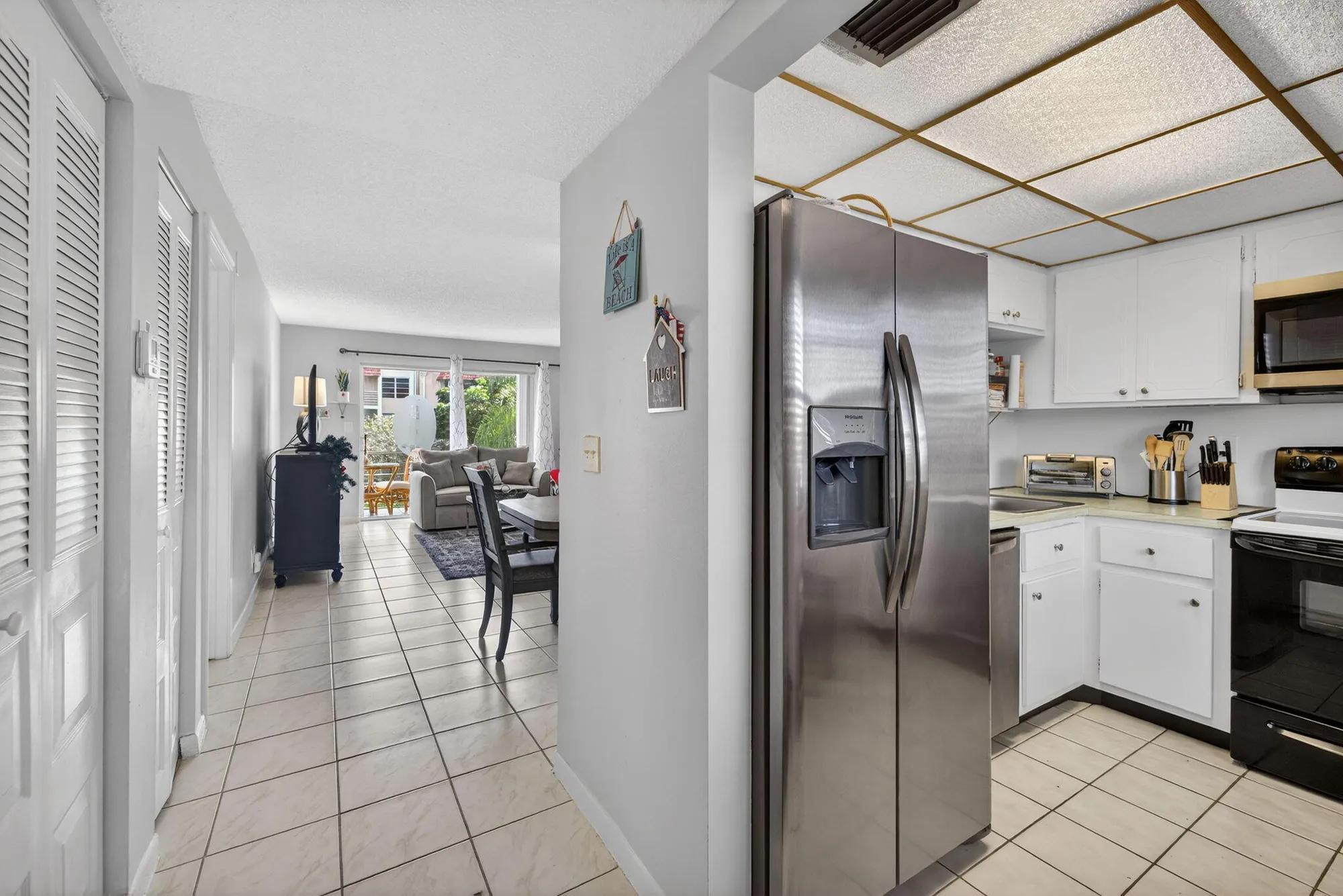 Property Slideshow image 6 of 26 | 3776 inverrary blvd 306r, Lauderhill, FL, 33319