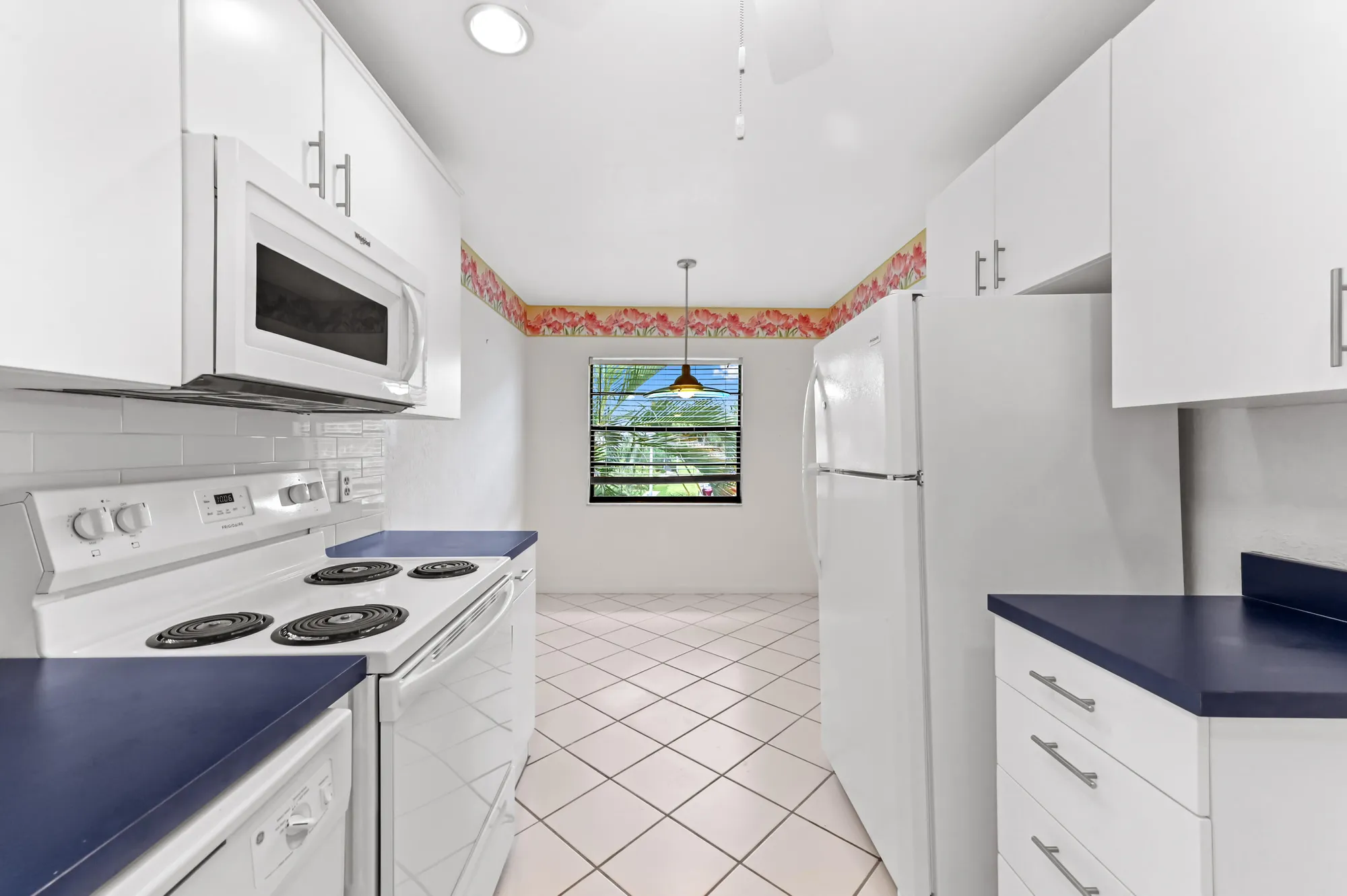 Property Slideshow image 7 of 42 | 33 southport ln d, Boynton Beach, FL, 33436