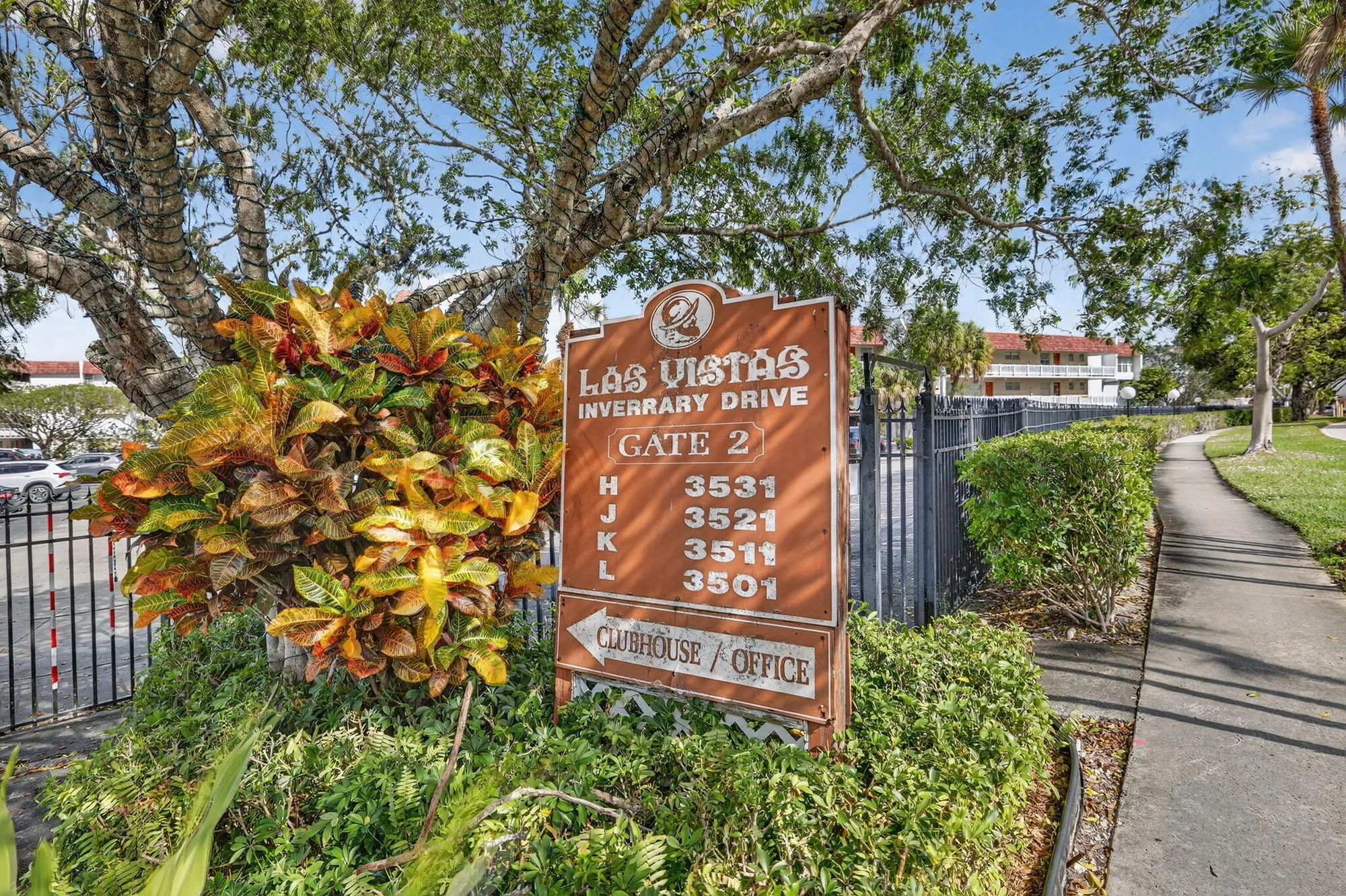 Property Slideshow image 20 of 26 | 3776 inverrary blvd 306r, Lauderhill, FL, 33319