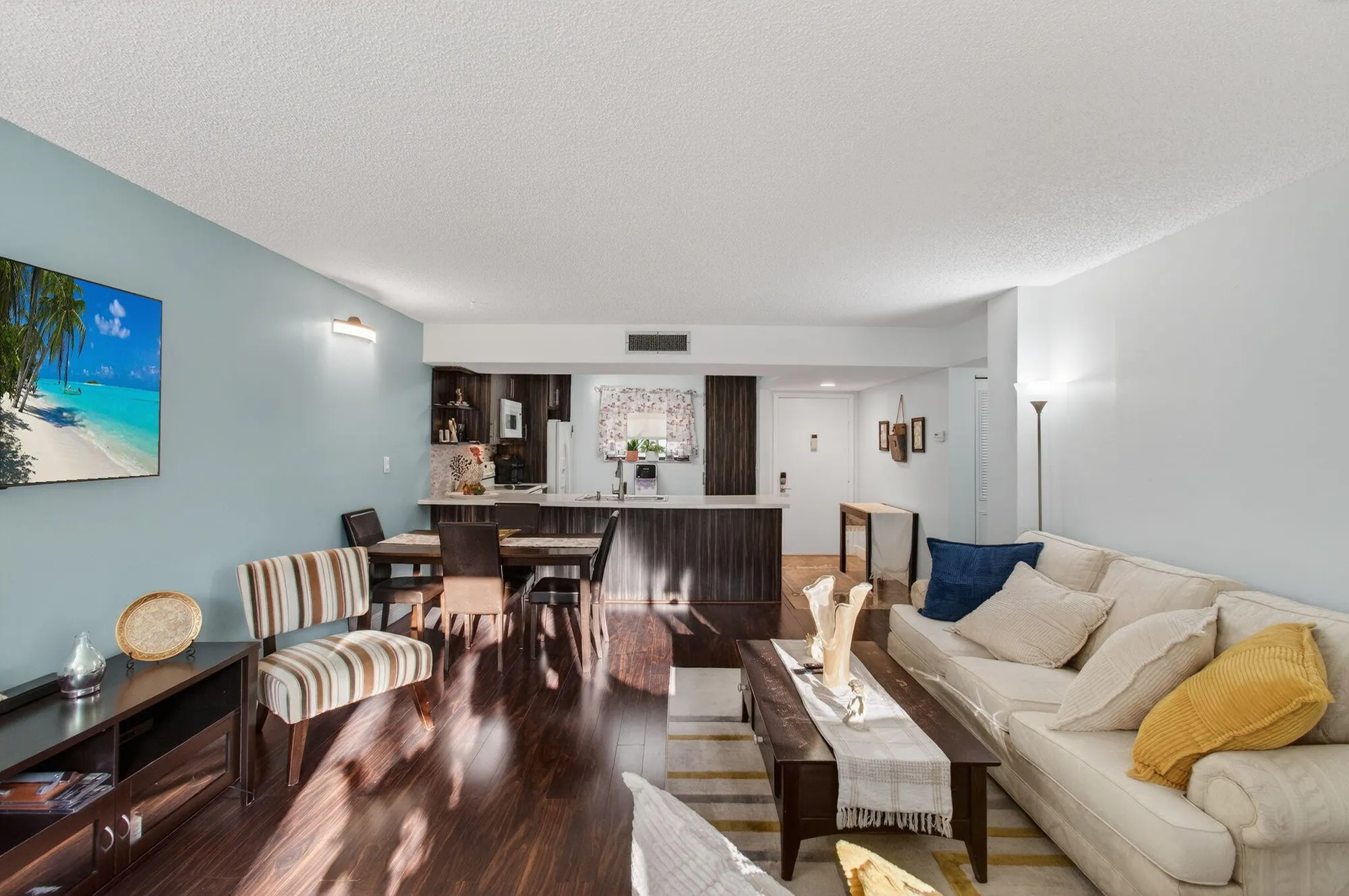 Property Slideshow image 14 of 65 | 5220 las verdes cir apt 322, Delray Beach, FL, 33484