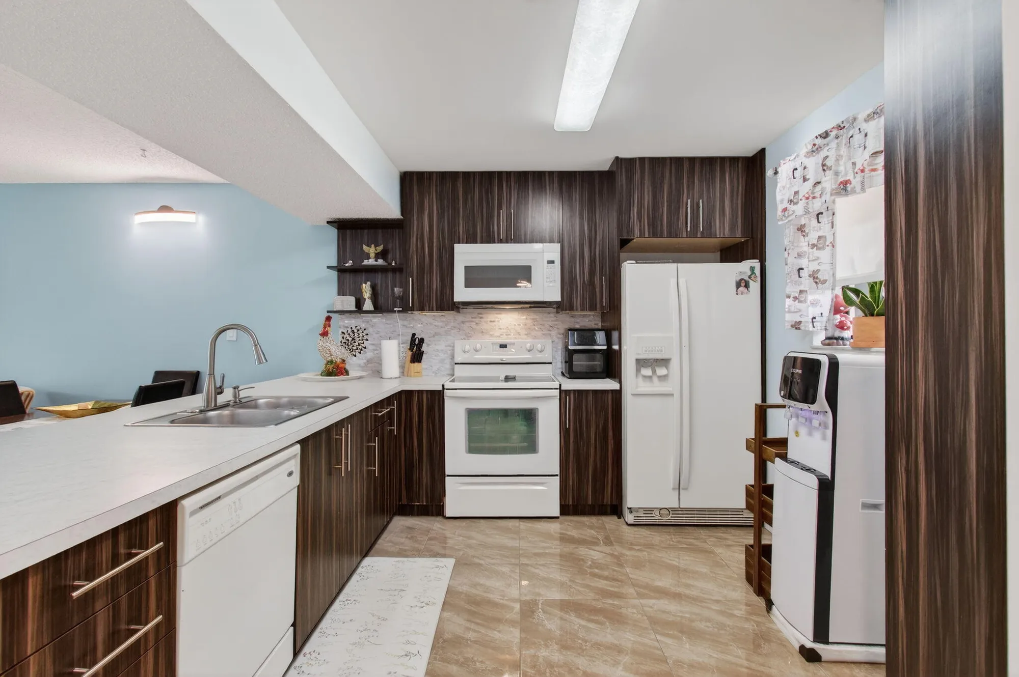 Property Slideshow image 20 of 65 | 5220 las verdes cir apt 322, Delray Beach, FL, 33484