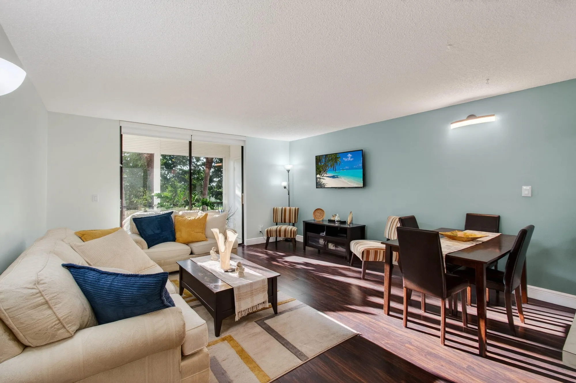 Property Slideshow image 11 of 65 | 5220 las verdes cir apt 322, Delray Beach, FL, 33484