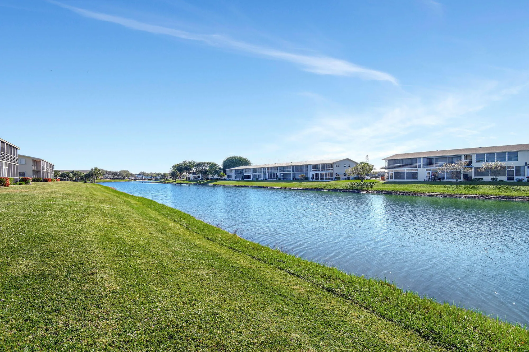 Property Slideshow image 24 of 30 | 24 chatham a, West Palm Beach, FL, 33417