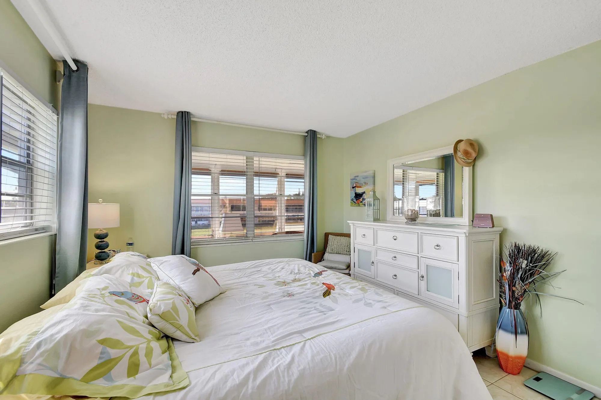 Property Slideshow image 14 of 30 | 24 chatham a, West Palm Beach, FL, 33417