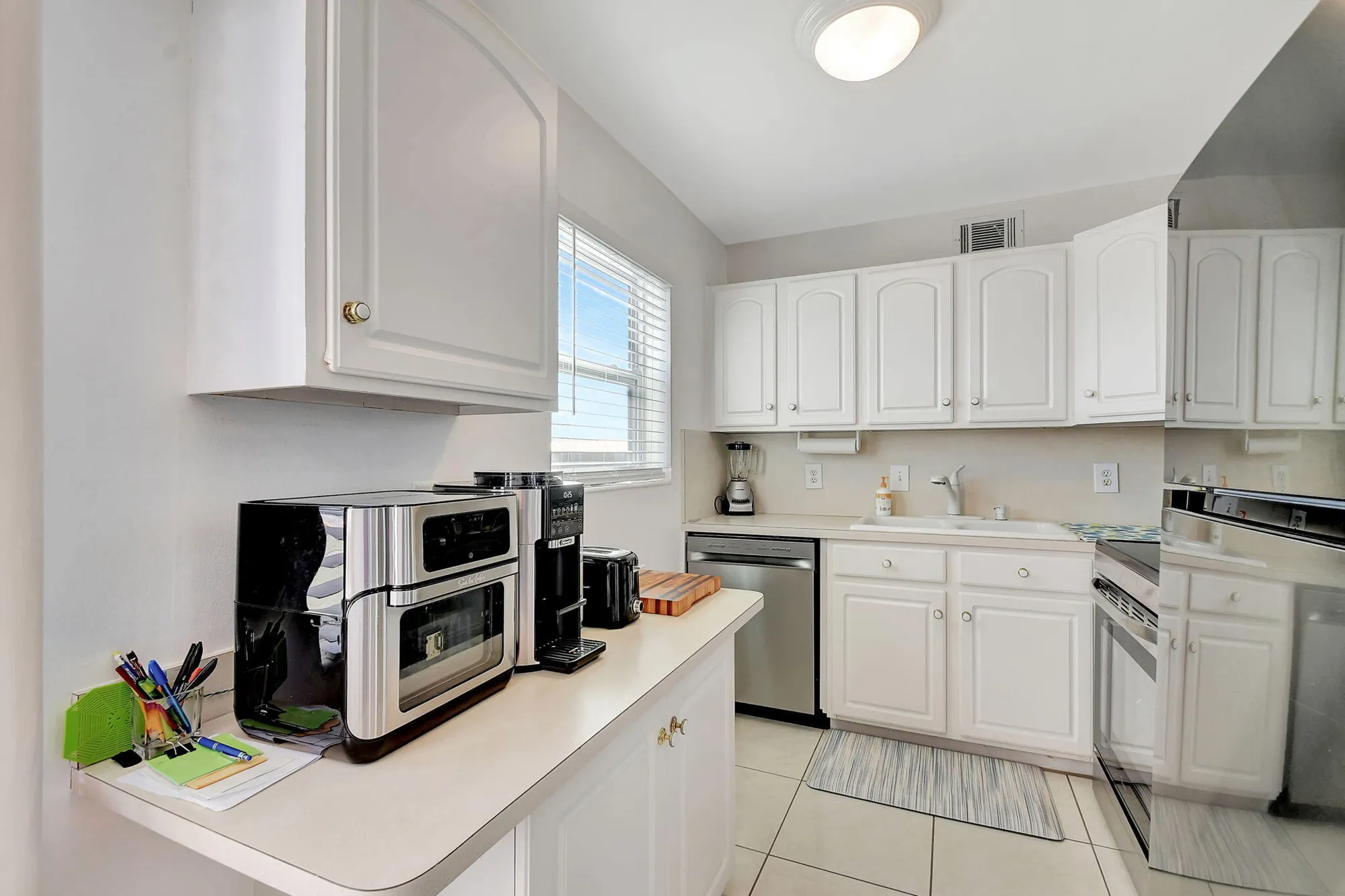 Property Slideshow image 9 of 30 | 24 chatham a, West Palm Beach, FL, 33417