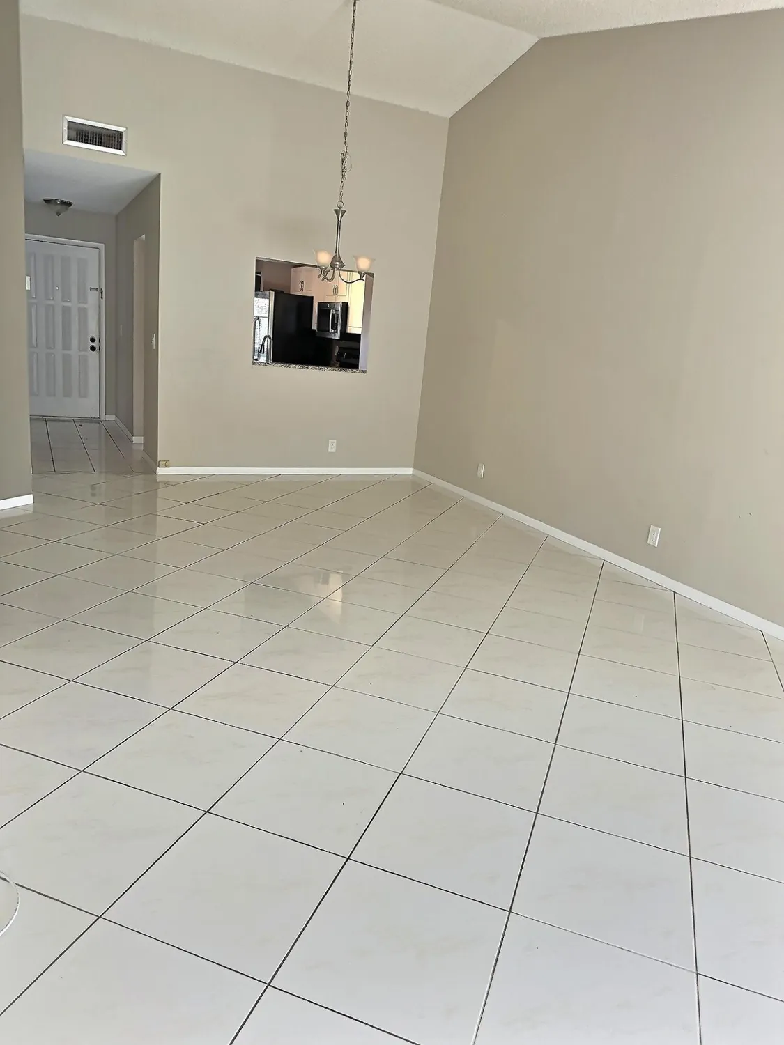 Property Slideshow image 10 of 28 | 3348 lucerne park dr # 3348, Greenacres, FL, 33467