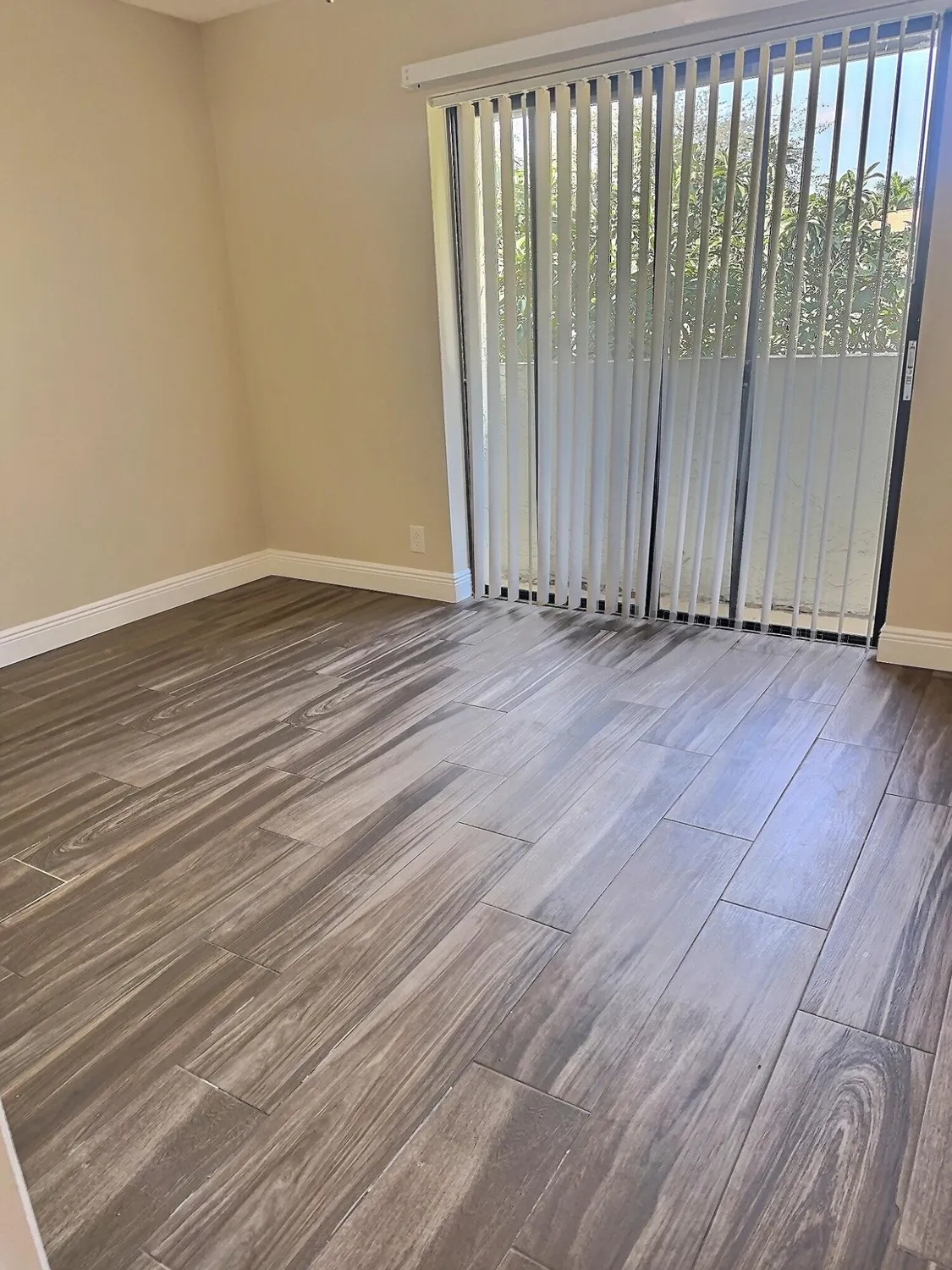 Property Slideshow image 11 of 28 | 3348 lucerne park dr # 3348, Greenacres, FL, 33467