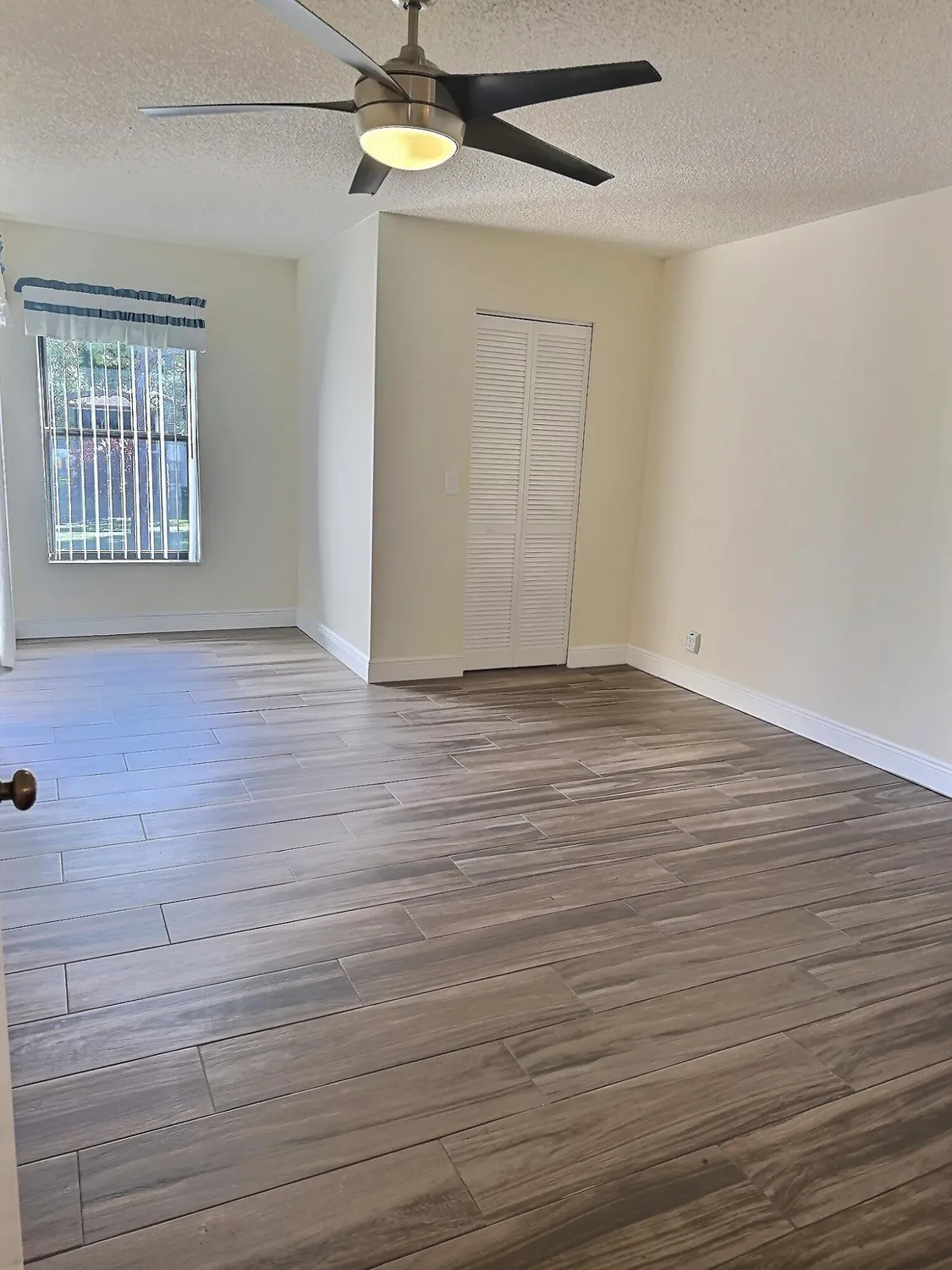 Property Slideshow image 17 of 28 | 3348 lucerne park dr # 3348, Greenacres, FL, 33467