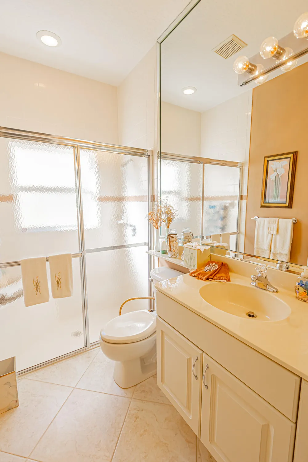 Property Slideshow image 14 of 40 | 468 nw blue lake dr, Port Saint Lucie, FL, 34986