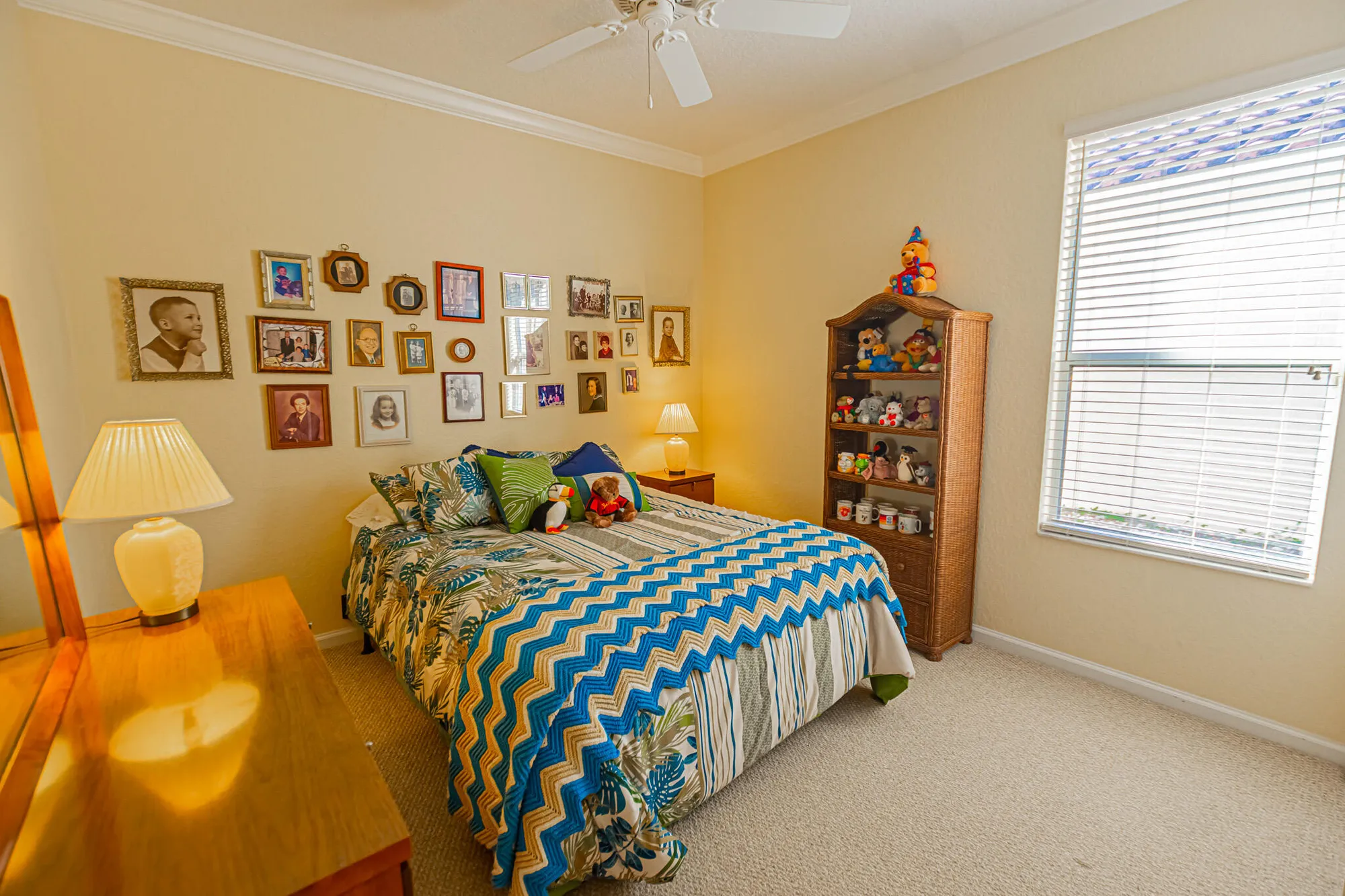 Property Slideshow image 13 of 40 | 468 nw blue lake dr, Port Saint Lucie, FL, 34986