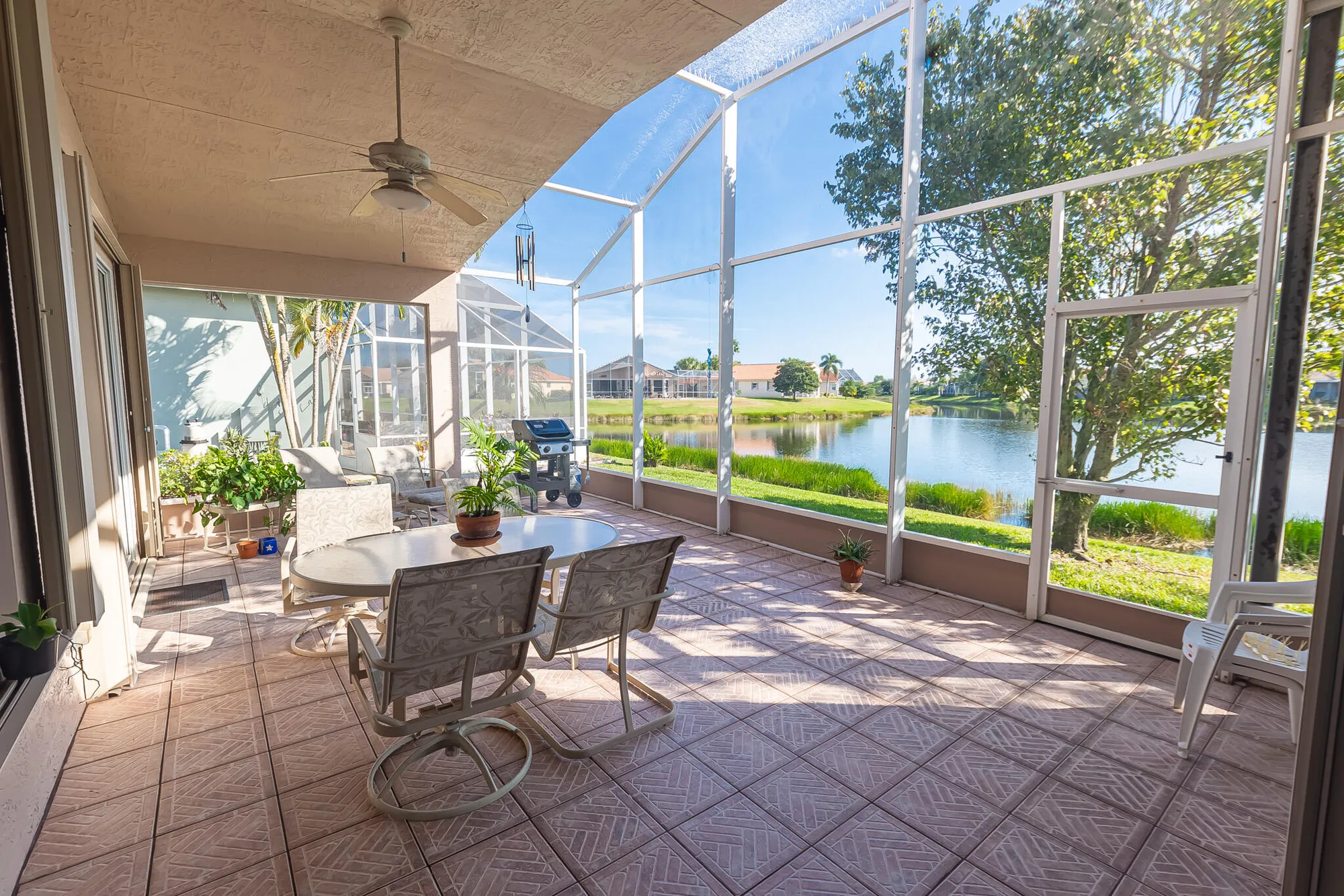 Property Slideshow image 18 of 40 | 468 nw blue lake dr, Port Saint Lucie, FL, 34986