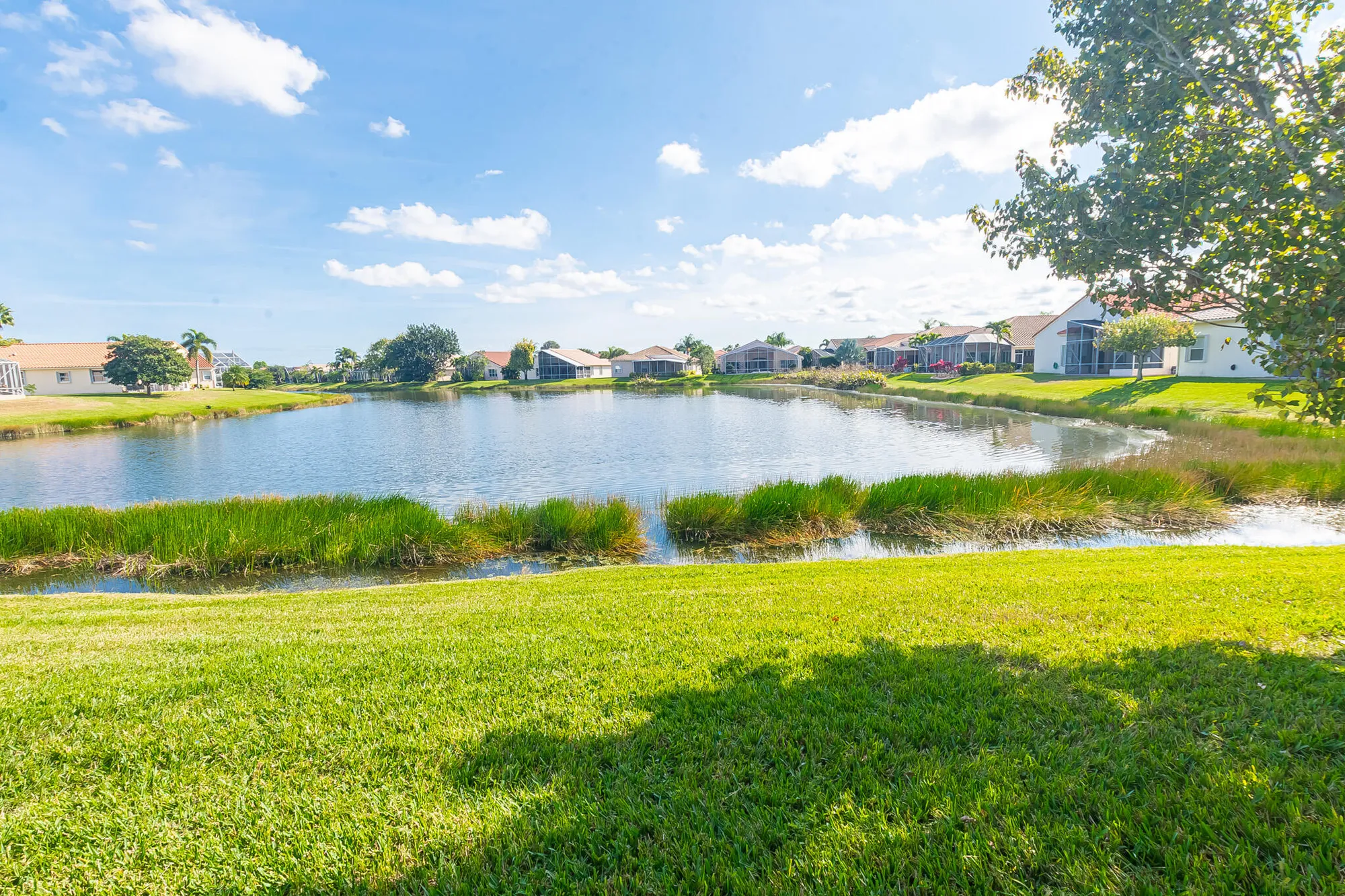 Property Slideshow image 19 of 40 | 468 nw blue lake dr, Port Saint Lucie, FL, 34986