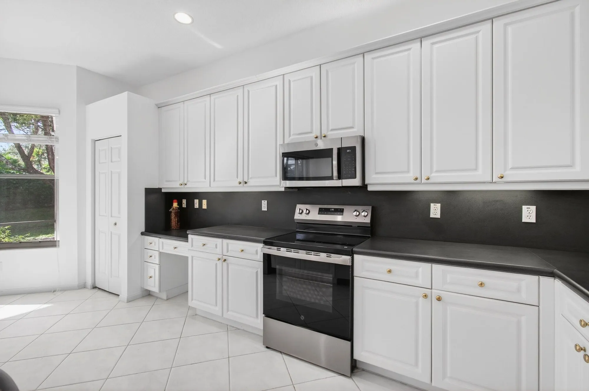 Property Slideshow image 10 of 57 | 7102 prado lake dr, Delray Beach, FL, 33446