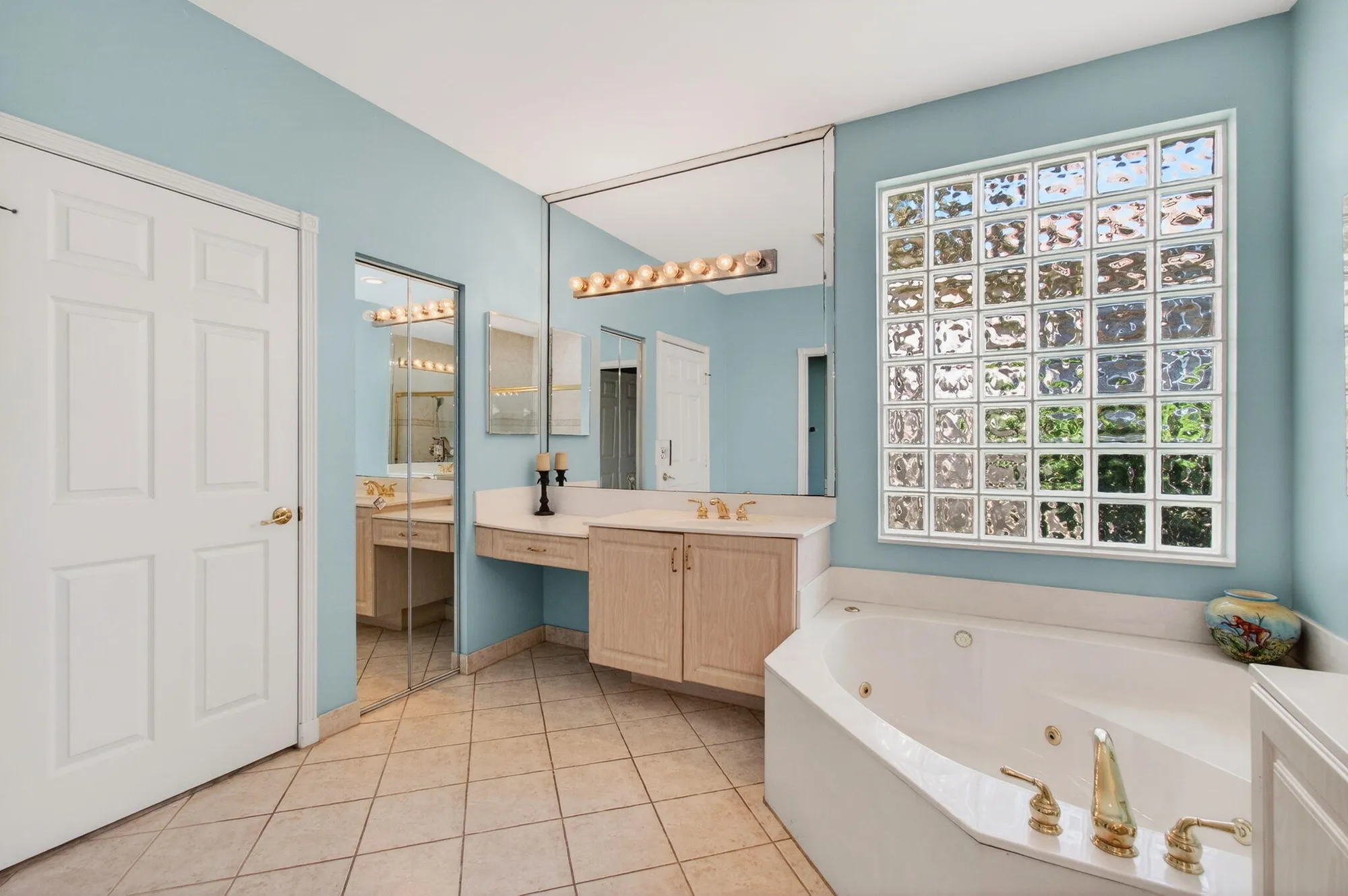 Property Slideshow image 17 of 57 | 7102 prado lake dr, Delray Beach, FL, 33446