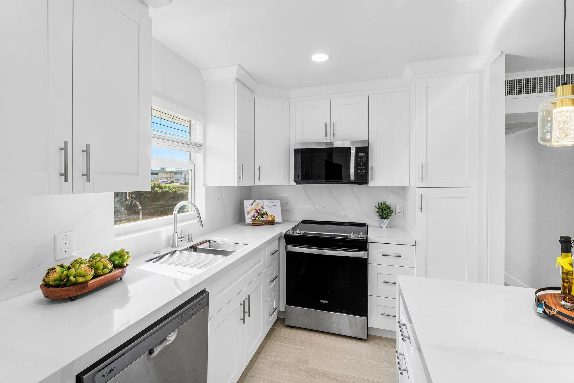 Property Slideshow image 16 of 64 | 149 valencia g, Delray Beach, FL, 33446