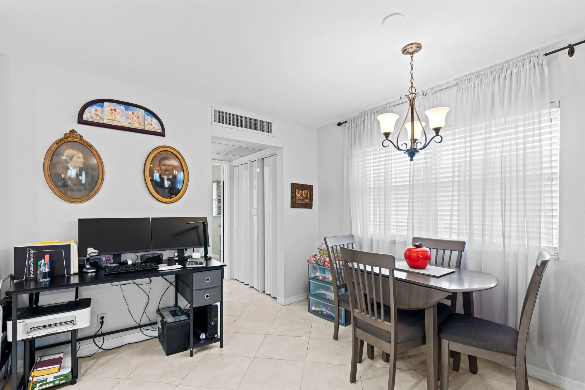 Property Slideshow image 5 of 31 | 323 seville, Delray Beach, FL, 33446