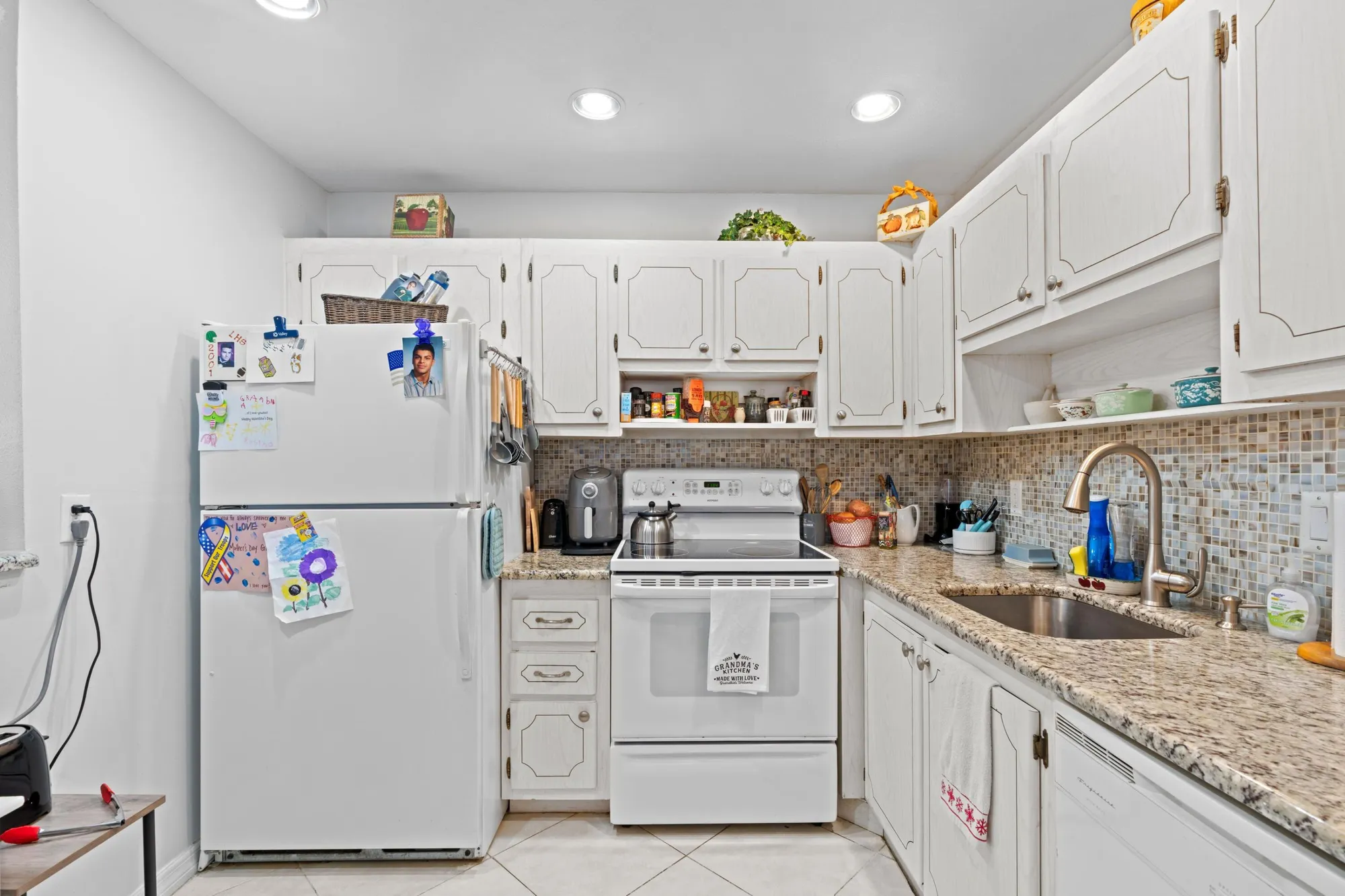 Property Slideshow image 10 of 31 | 323 seville, Delray Beach, FL, 33446