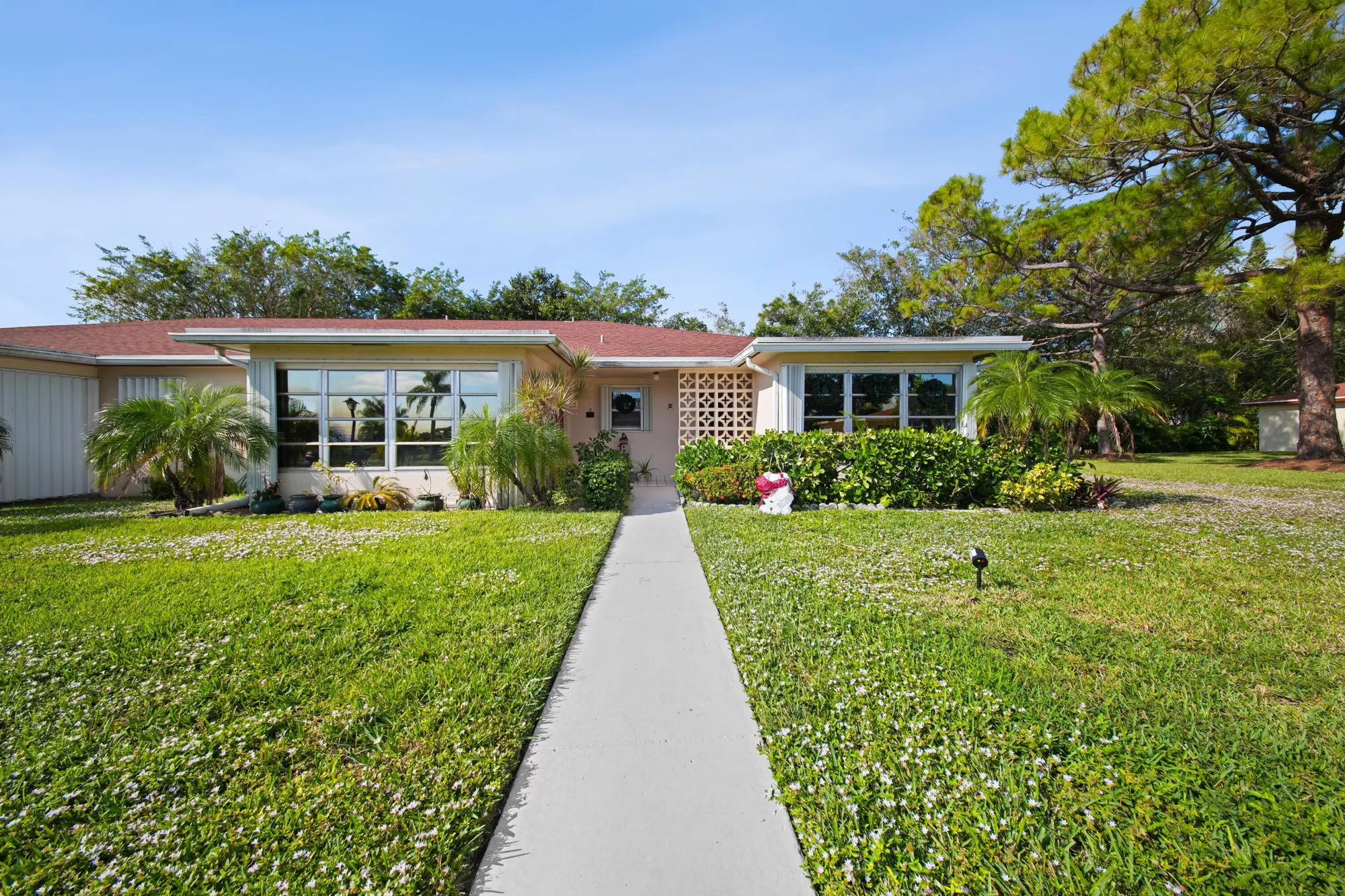 Property Slideshow image 4 of 21 | 4875 nw 3rd ct c, Delray Beach, FL, 33445