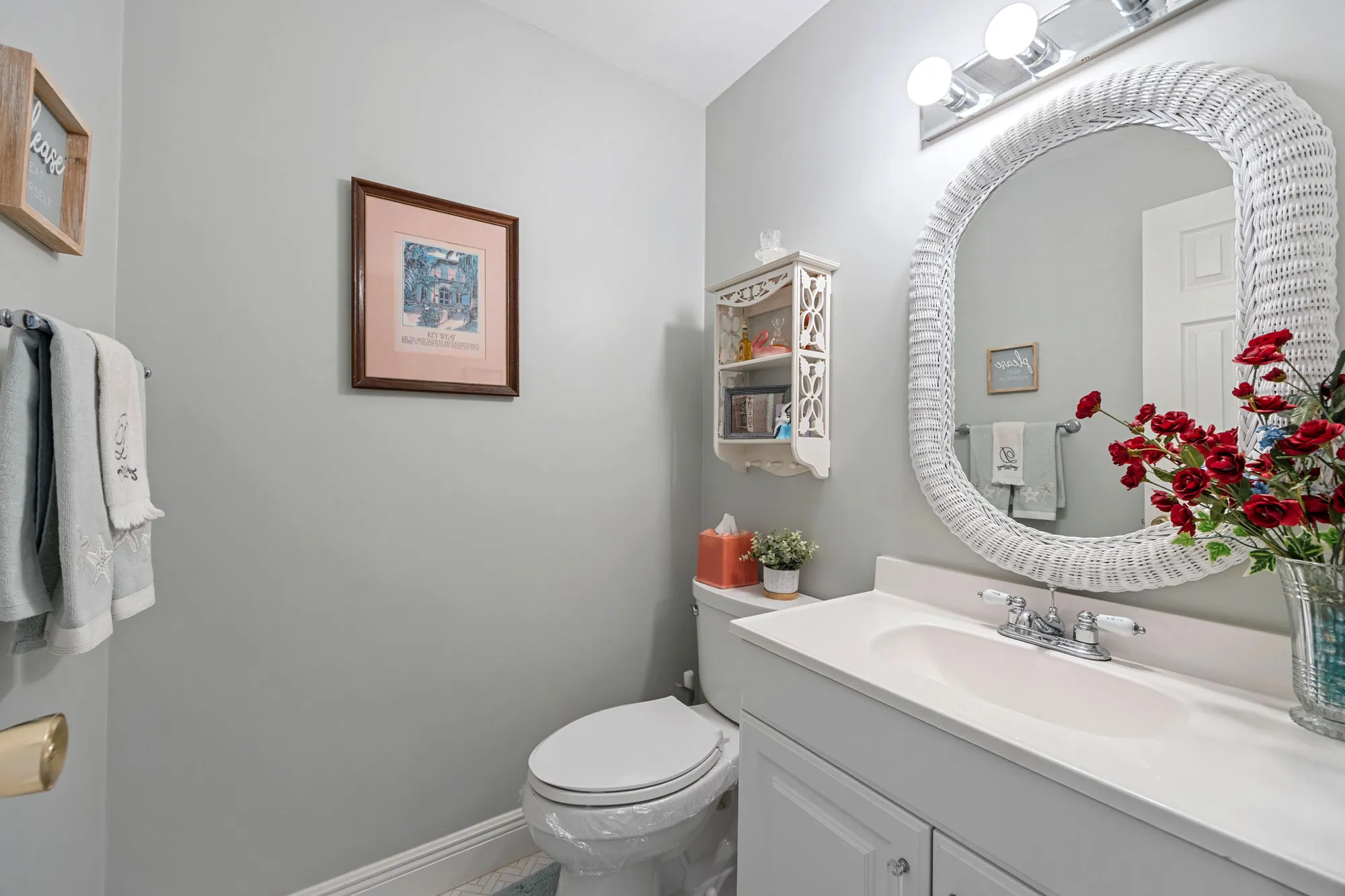 Property Slideshow image 10 of 23 | 215 n high point blvd b, Boynton Beach, FL, 33435