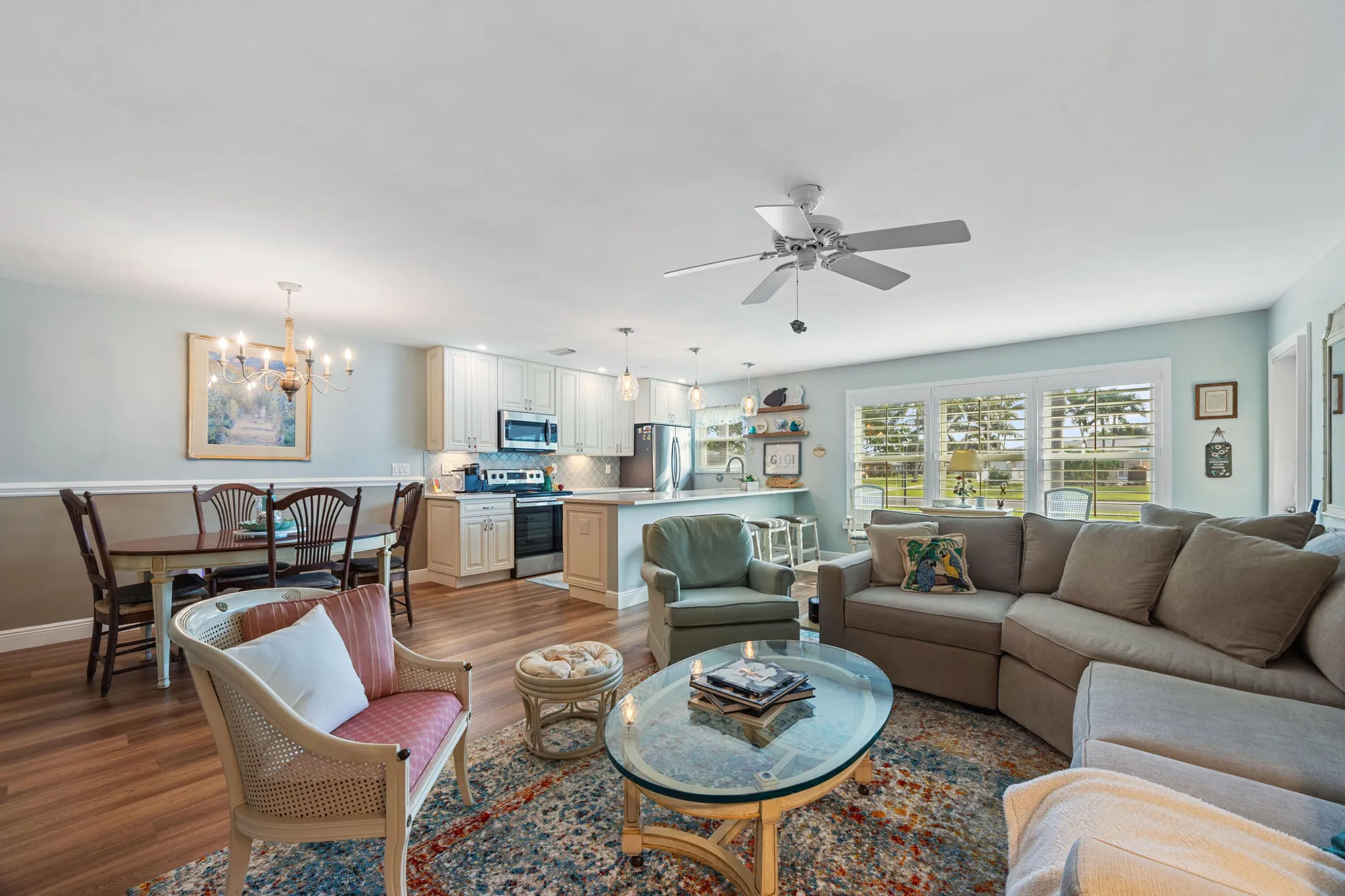 Property Slideshow image 5 of 23 | 215 n high point blvd b, Boynton Beach, FL, 33435