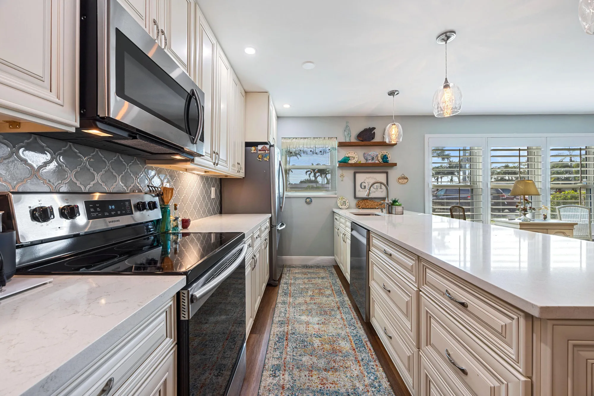 Property Slideshow image 7 of 23 | 215 n high point blvd b, Boynton Beach, FL, 33435