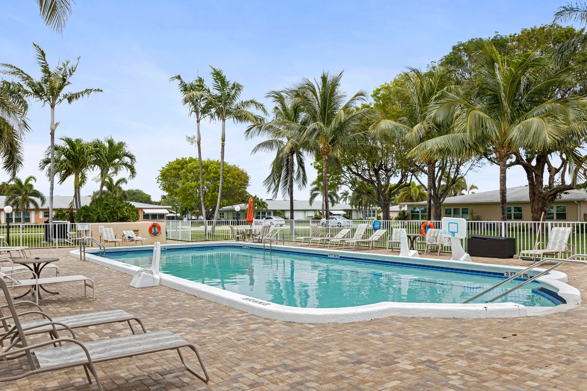 Property Slideshow image 18 of 23 | 215 n high point blvd b, Boynton Beach, FL, 33435