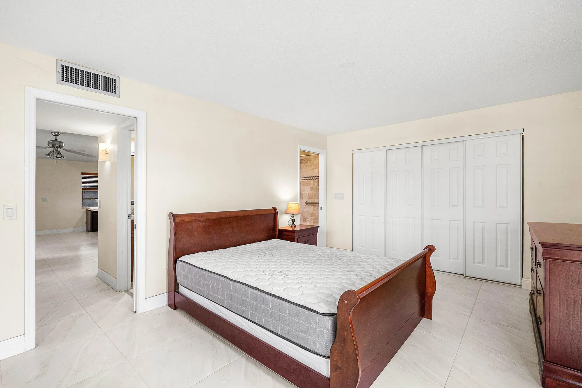 Property Slideshow image 13 of 67 | 447 burgundy j, Delray Beach, FL, 33484