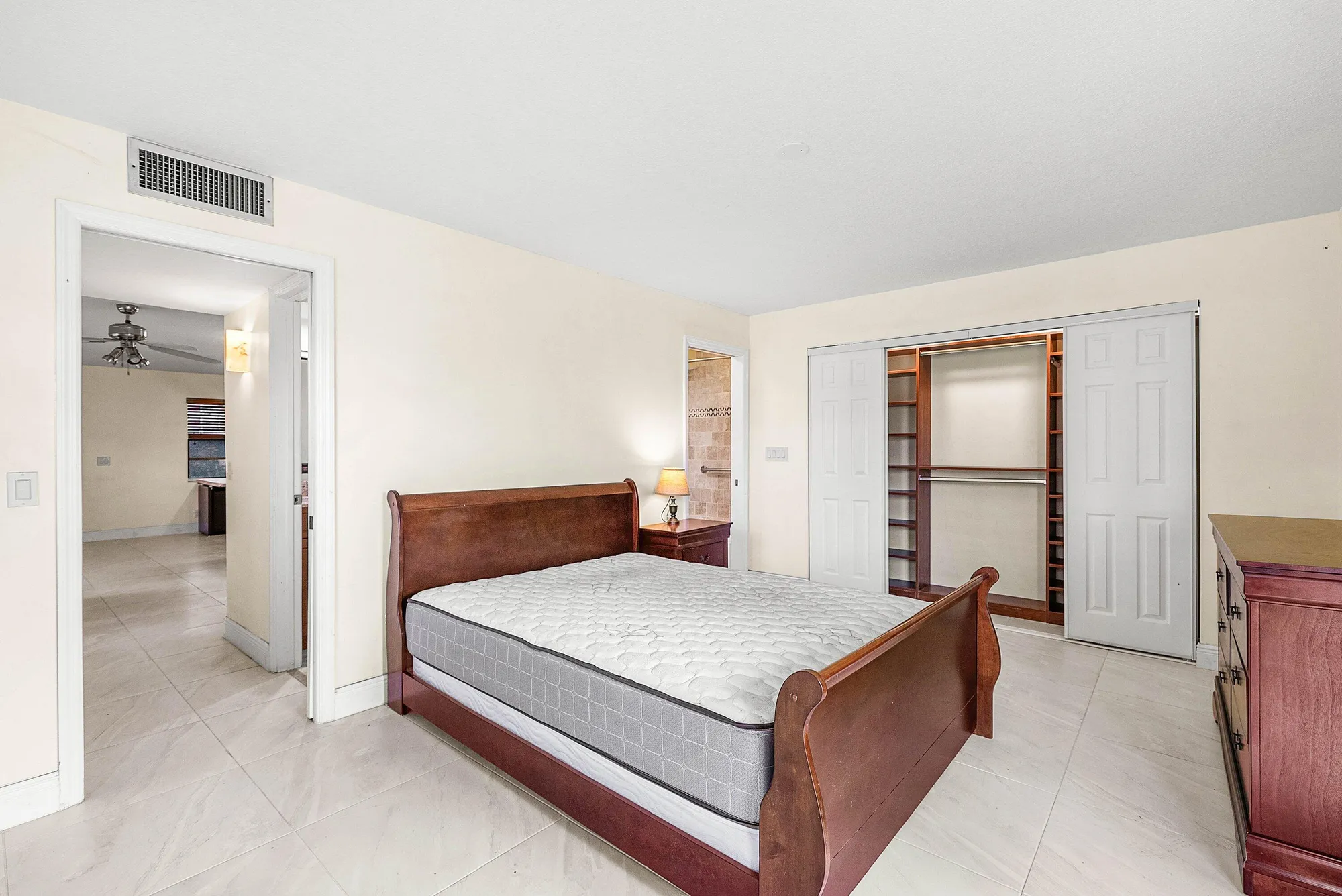 Property Slideshow image 14 of 67 | 447 burgundy j, Delray Beach, FL, 33484