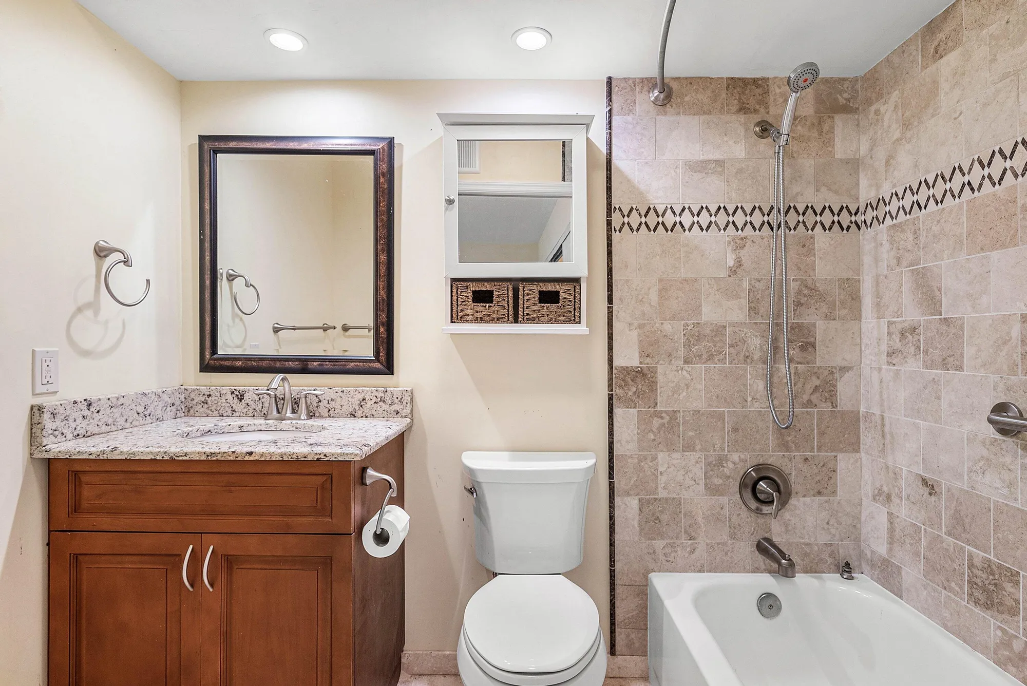 Property Slideshow image 18 of 67 | 447 burgundy j, Delray Beach, FL, 33484