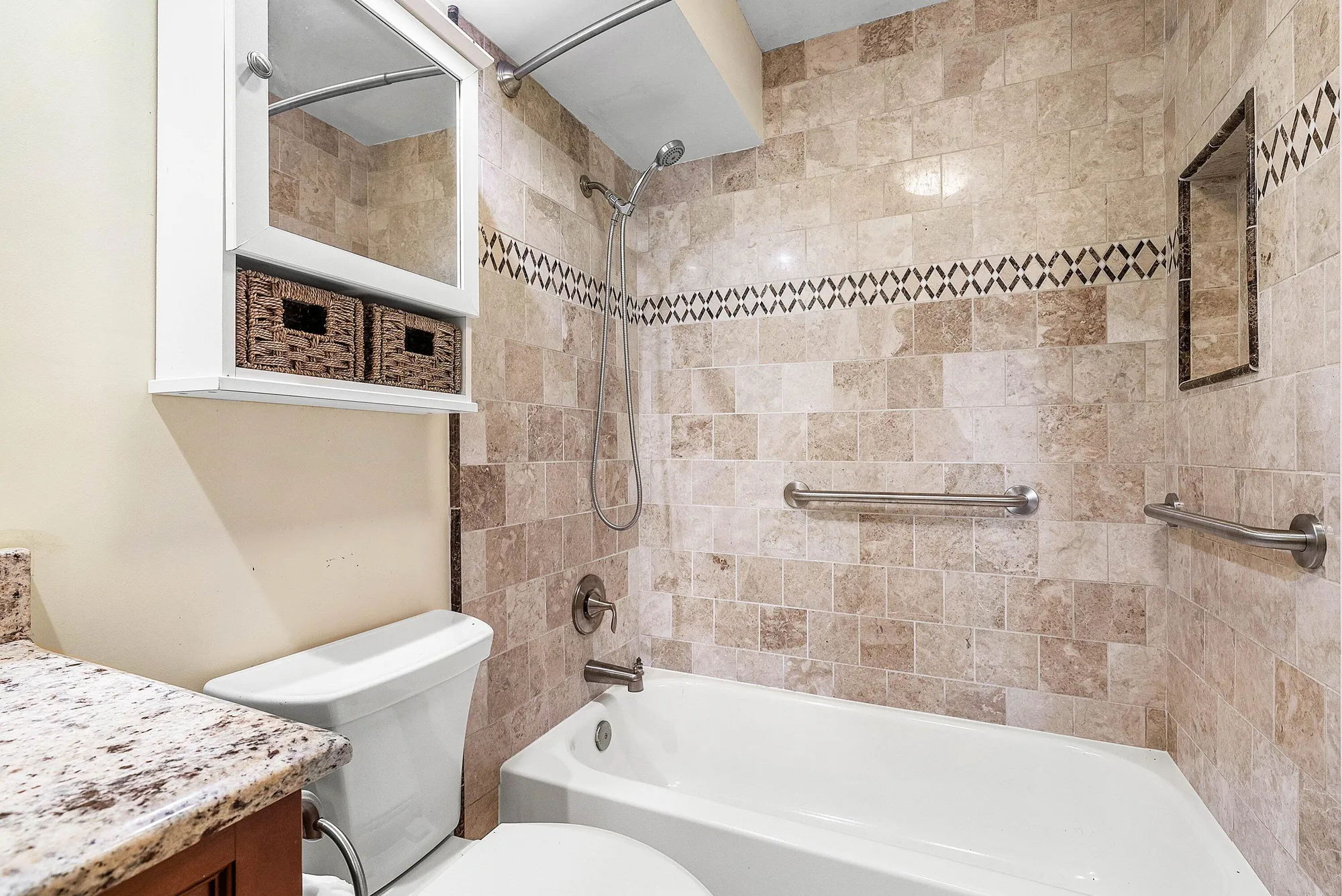 Property Slideshow image 19 of 67 | 447 burgundy j, Delray Beach, FL, 33484